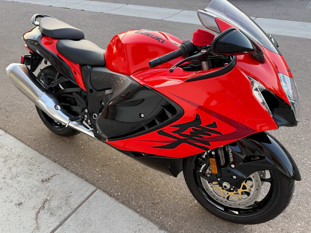 2024 Suzuki Hayabusa 25th Anniversary Edition with 21 Miles