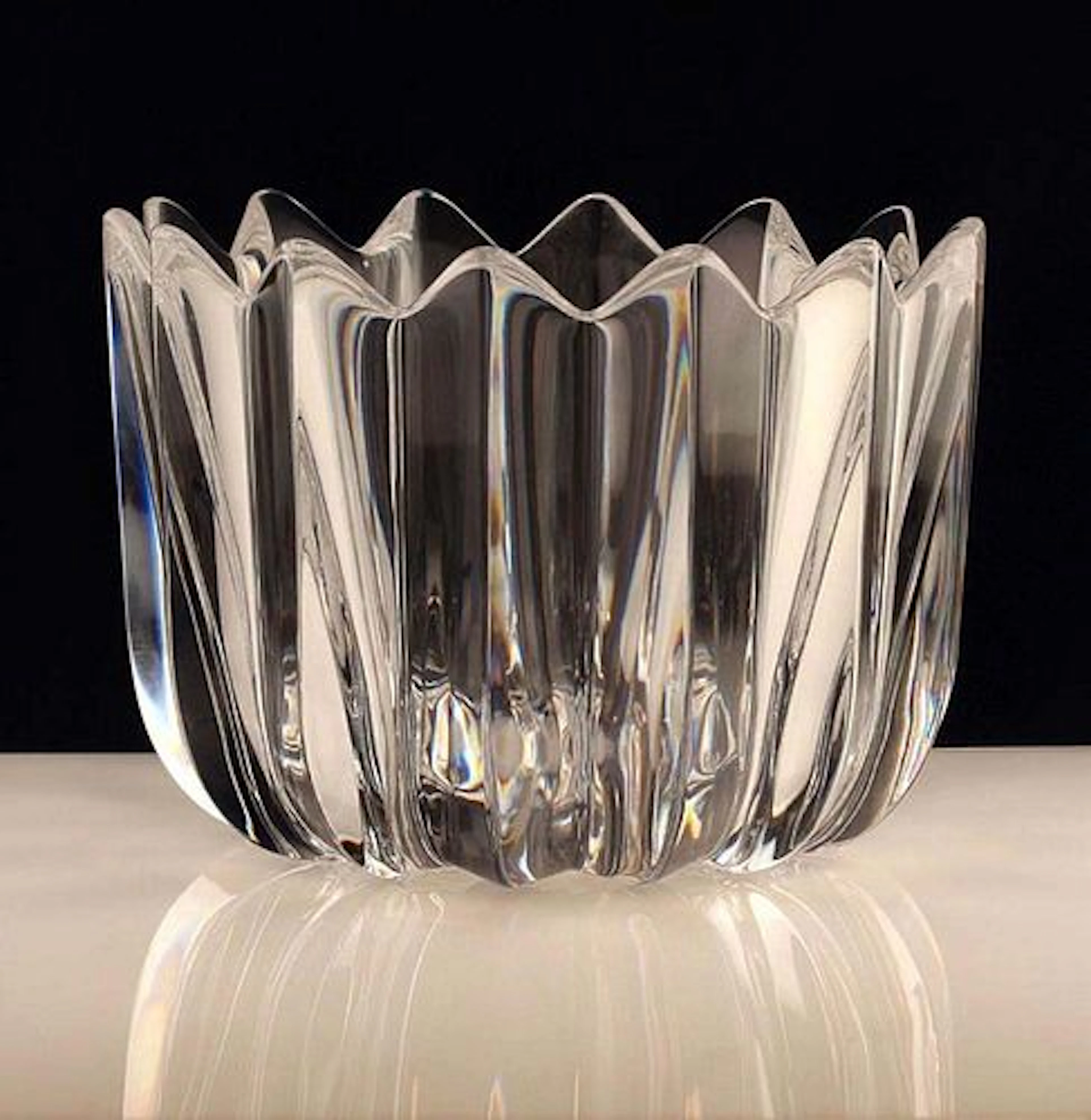A Vintage Swedish Orrefors Fleur Crystal Bowl, Signed