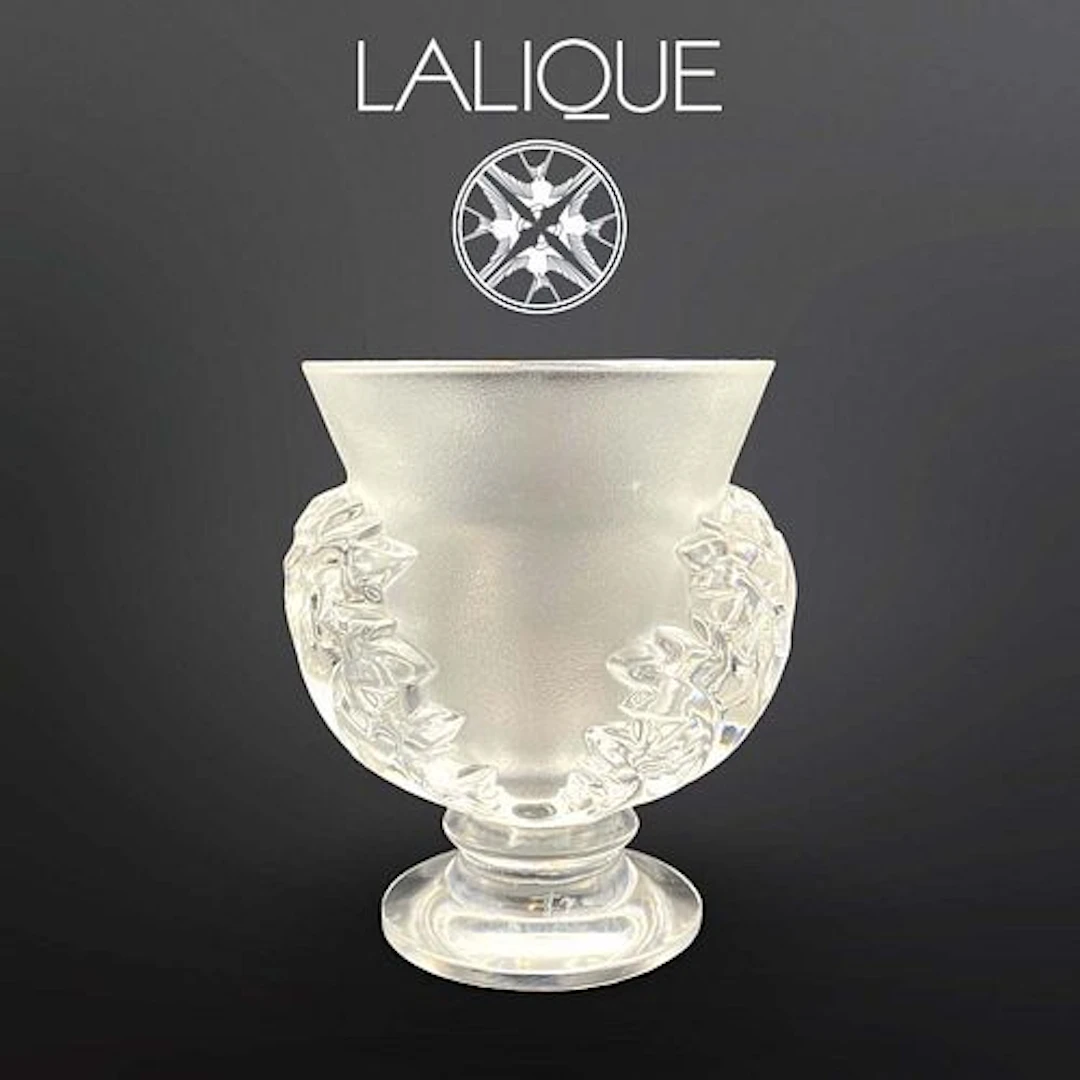 A French Lalique Acanthus Saint Cloud Floral Decor Crystal Vase, Signed