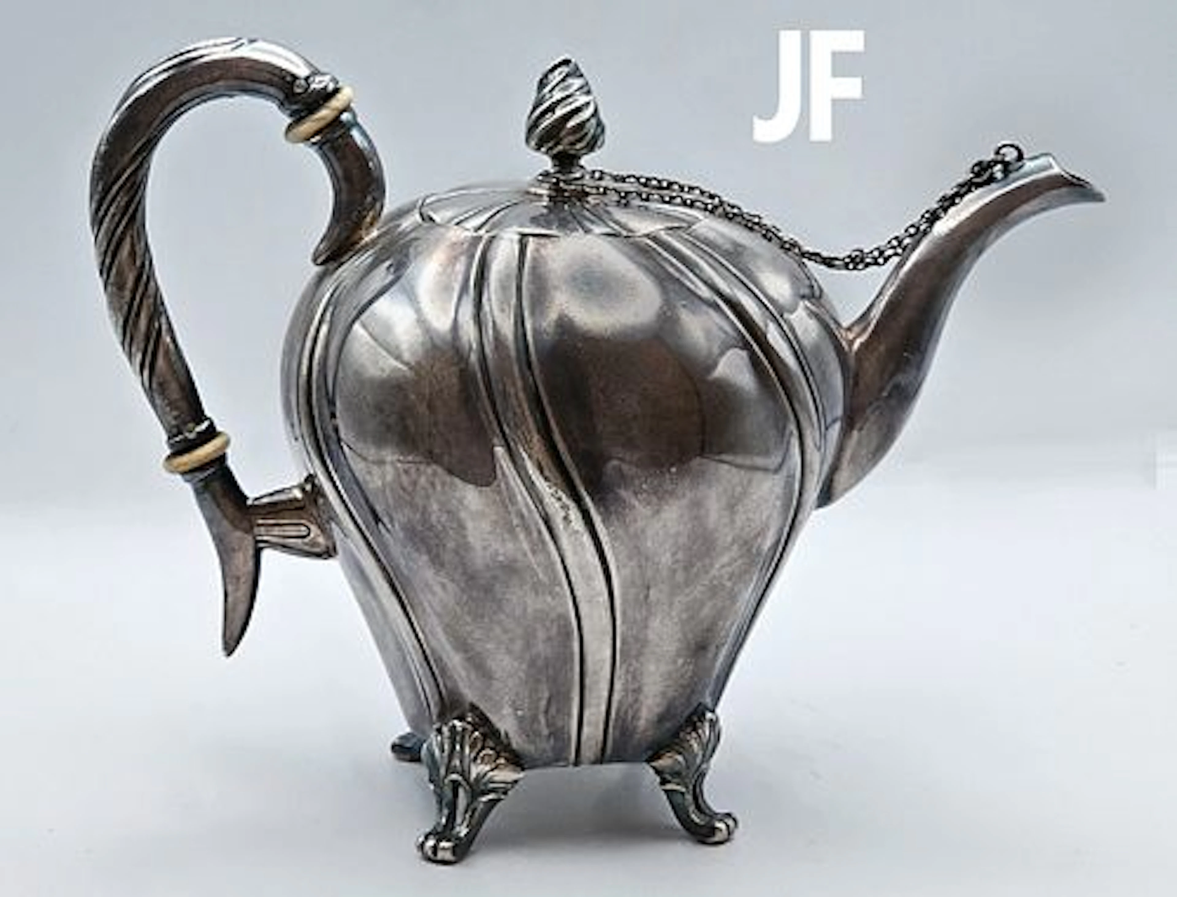 Vintage British Silver (480g) Tea Pot