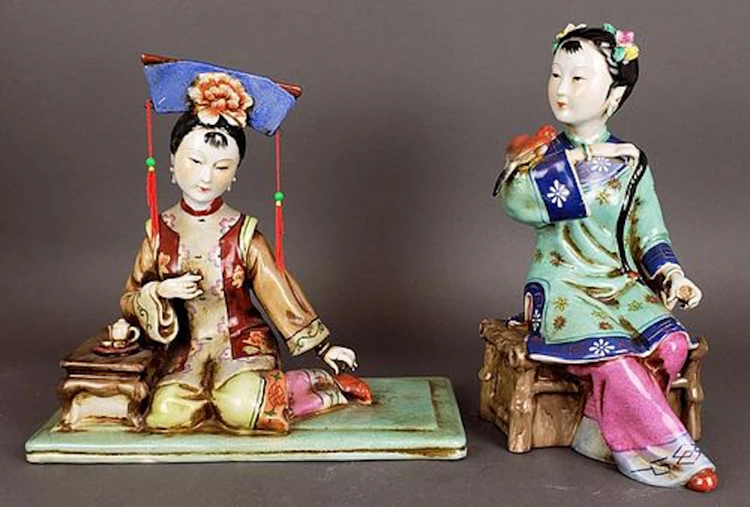 Pair of Chinese Porcelain Figures