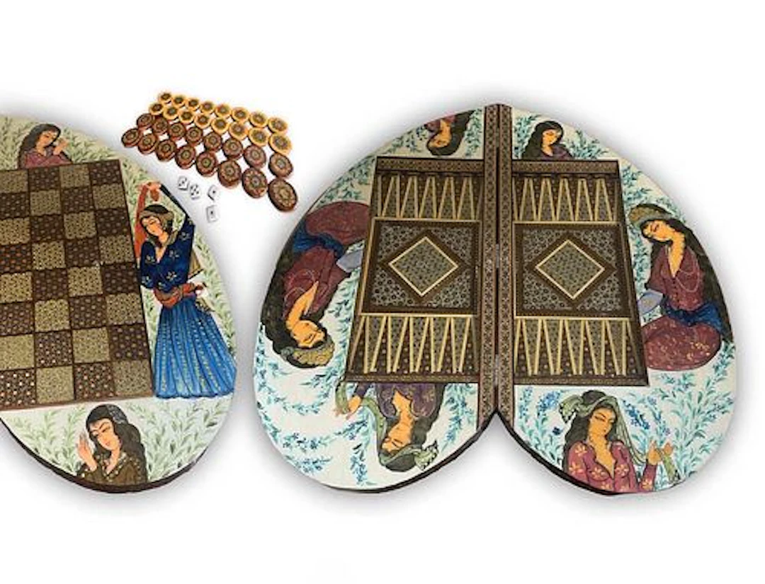 Large Isfahan Hand painted Heart Shaped Backgammon & Chess Set