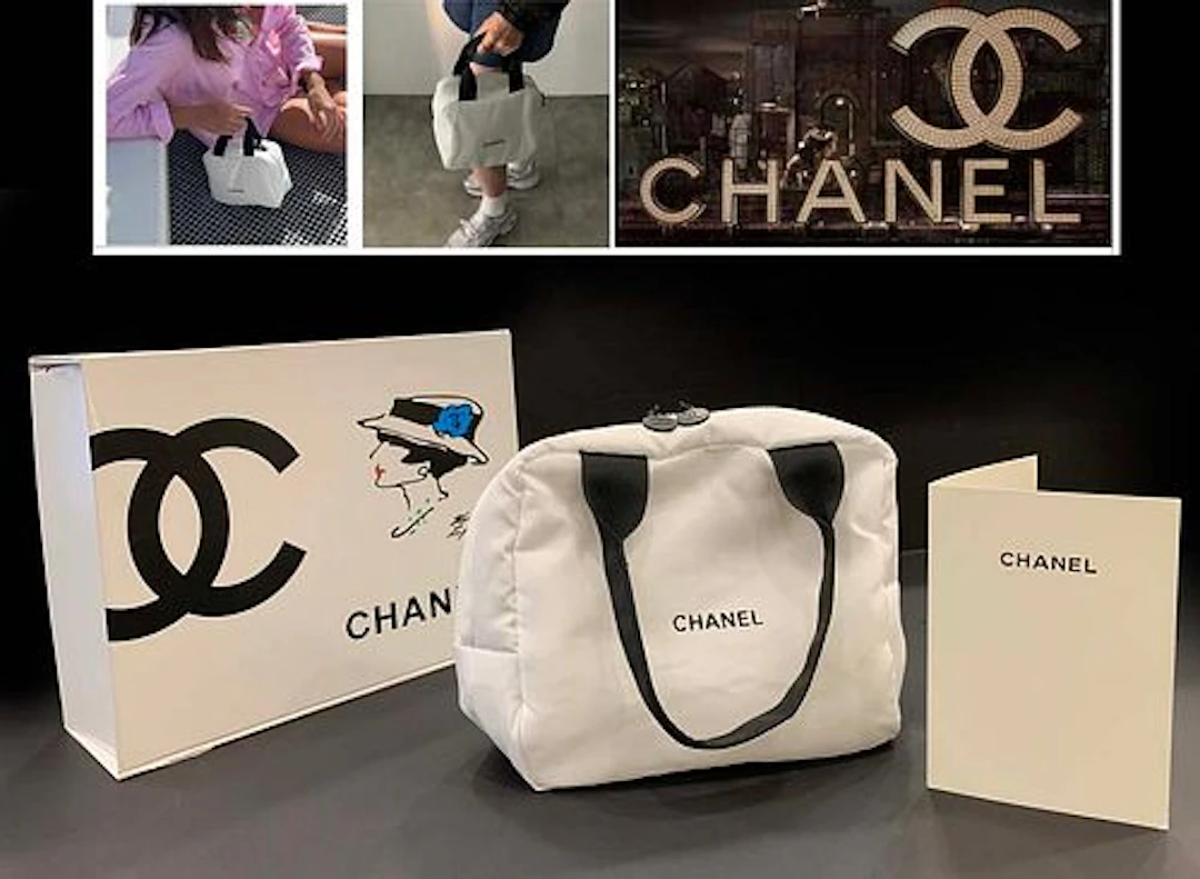 A French CHANEL White Cosmetic Women Bag