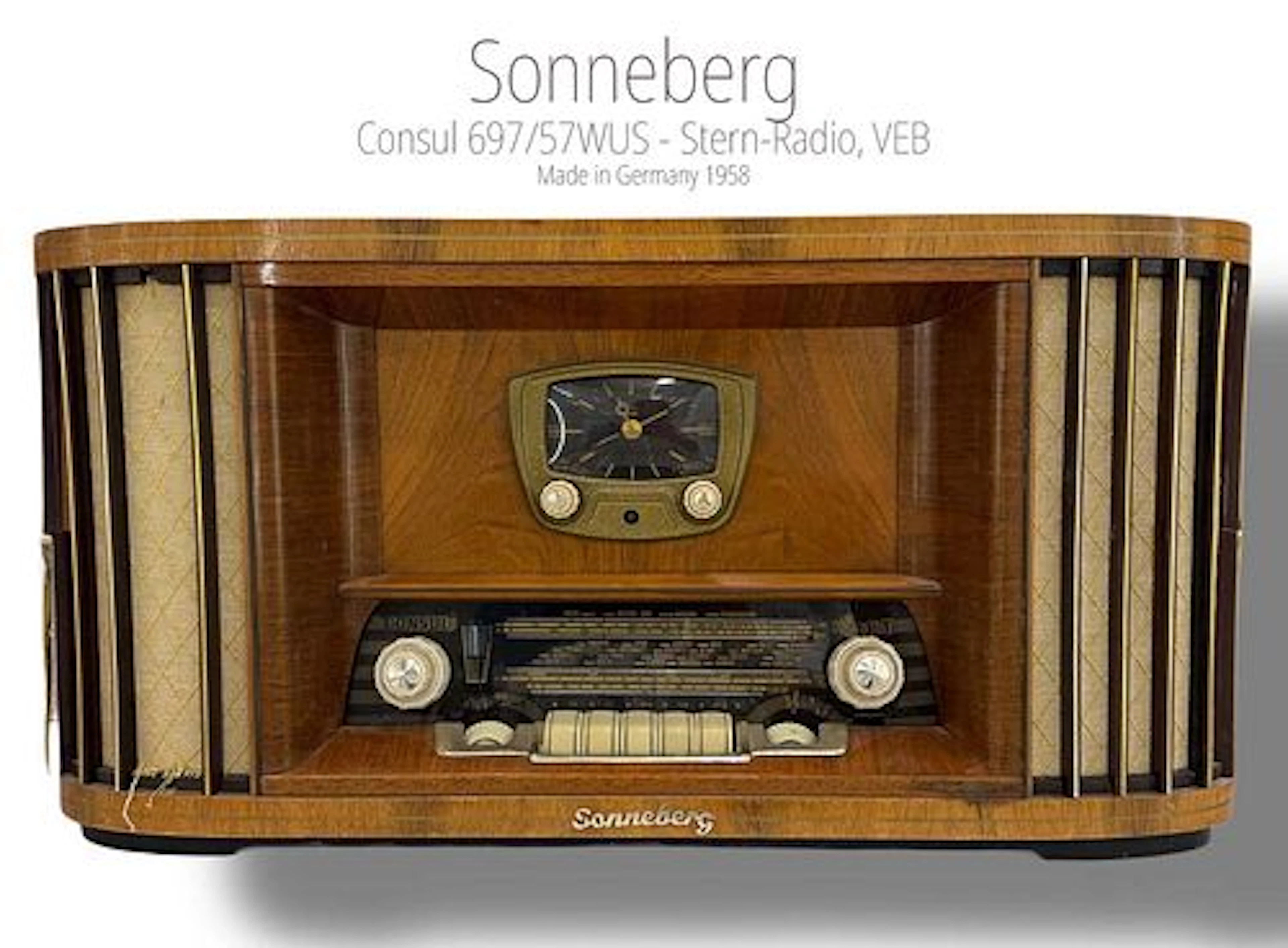 A Vintage 20th C. German Sonneberg Consul 697/57WUS - Stern-Radio, VEB