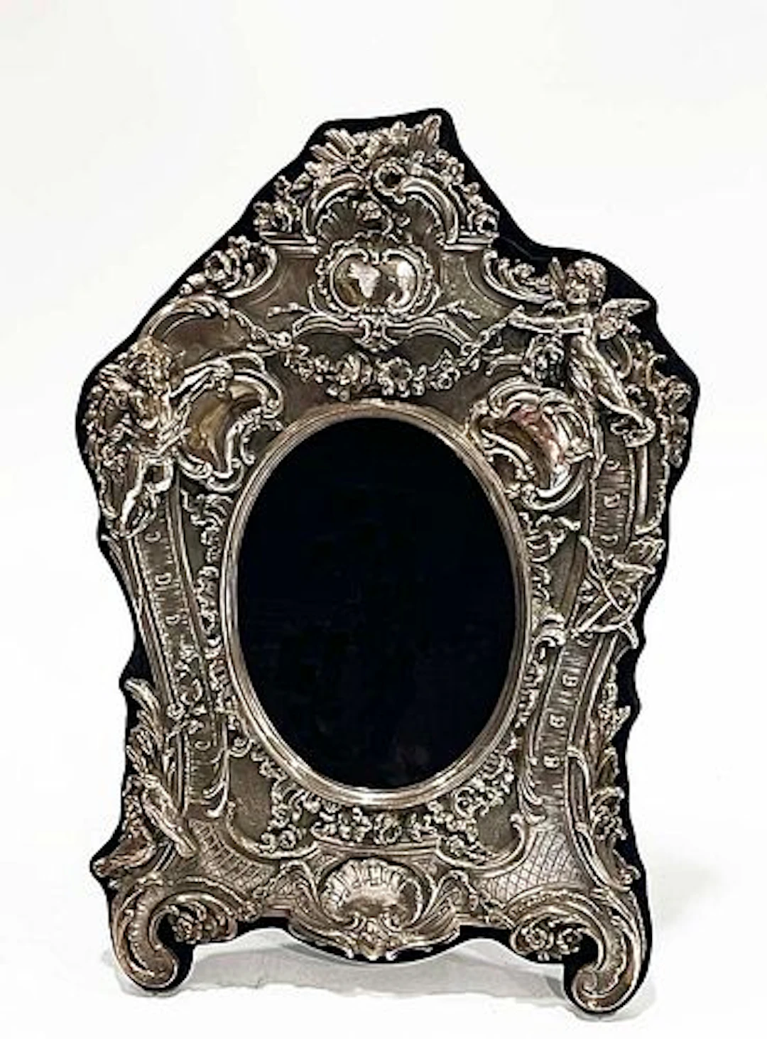 A Sterling Silver 925 Figural Frame