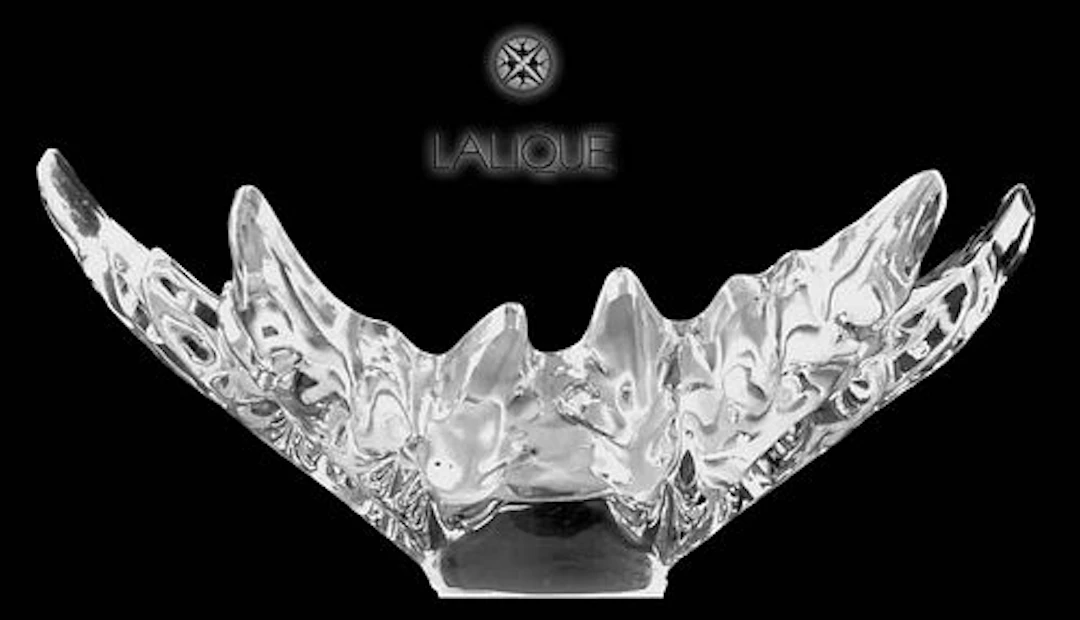A Large LALIQUE Champs-Elysees Frosted Crystal Leaf Centerpiece/Bowl, Signed