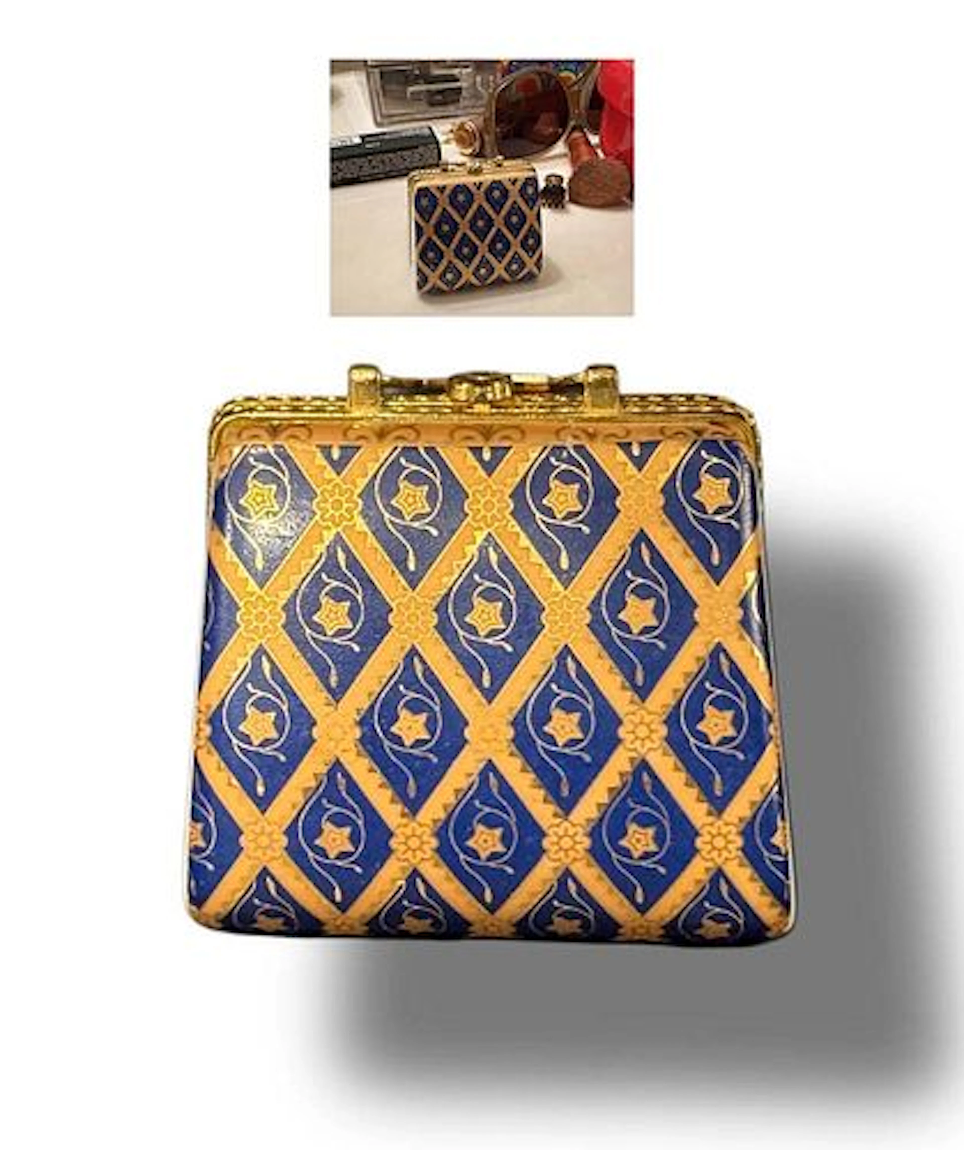 A Porcelain Jewelry Trinket Box