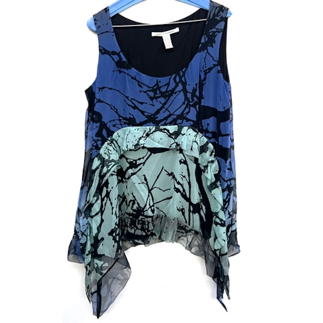 A Diane von Furstenberg blue silk 'Shangri' top, size 10