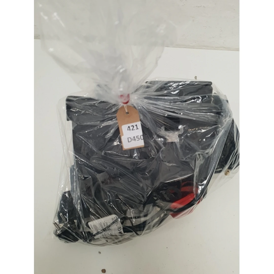 ONE BAG OF MIXED ELECTRONICS including a keyboard