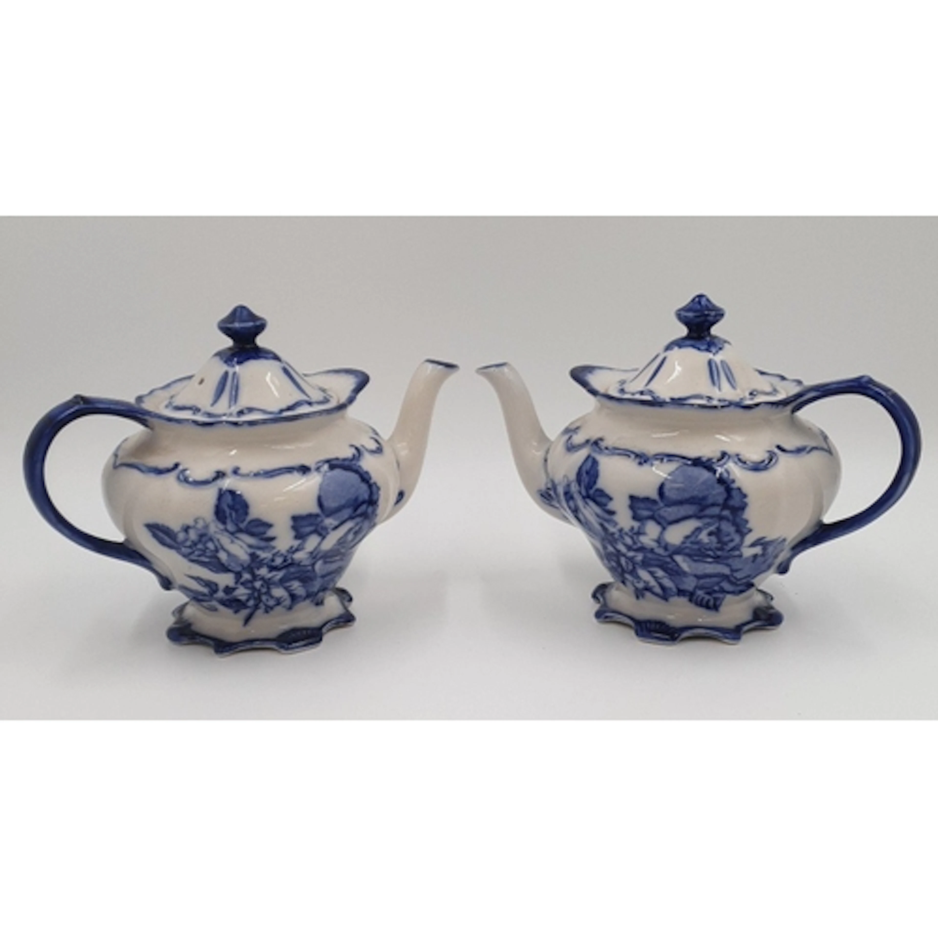 Pair of Ironstone Staffordshire England blue and white teapo...