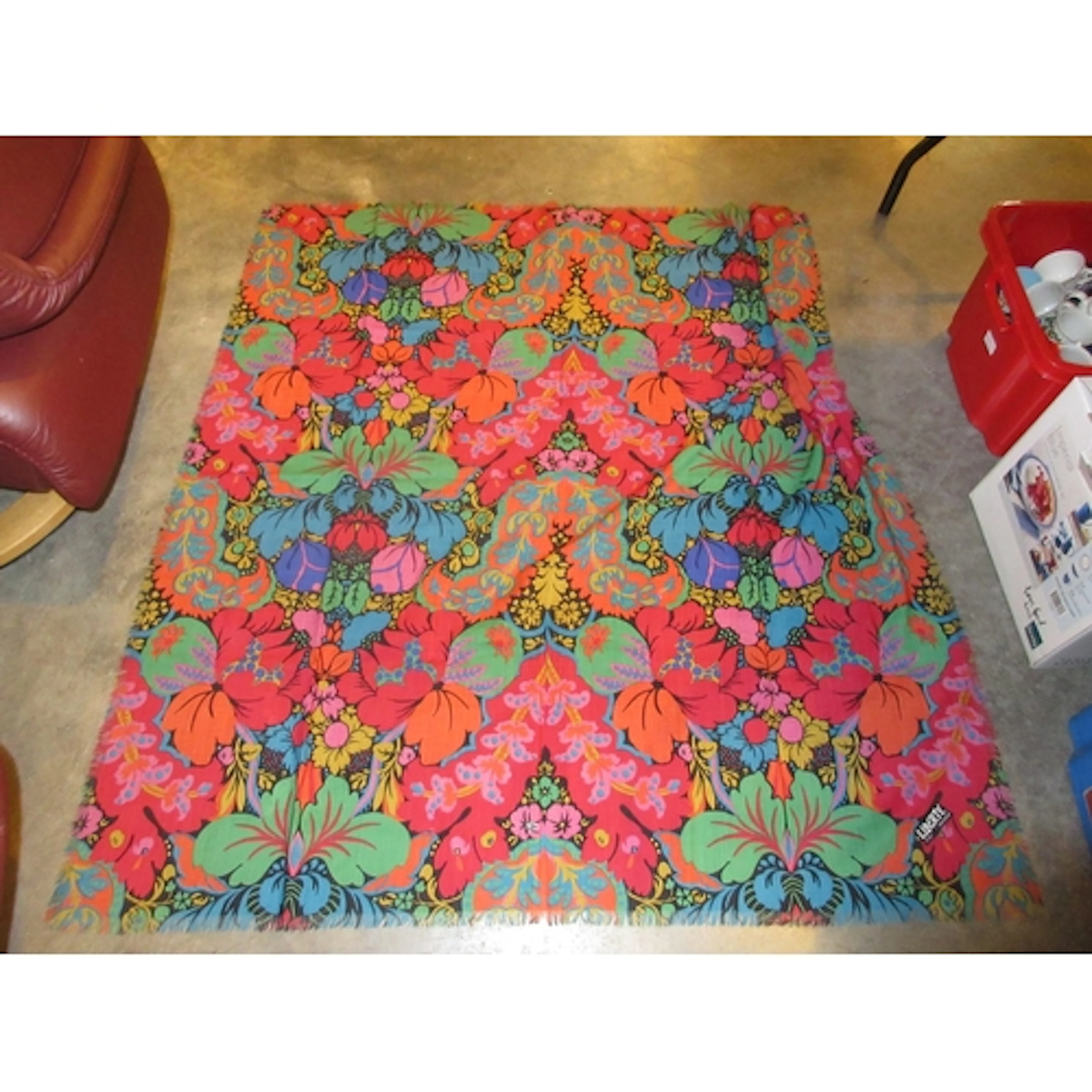 Liberty London Scarf, 130x130cm, with bag