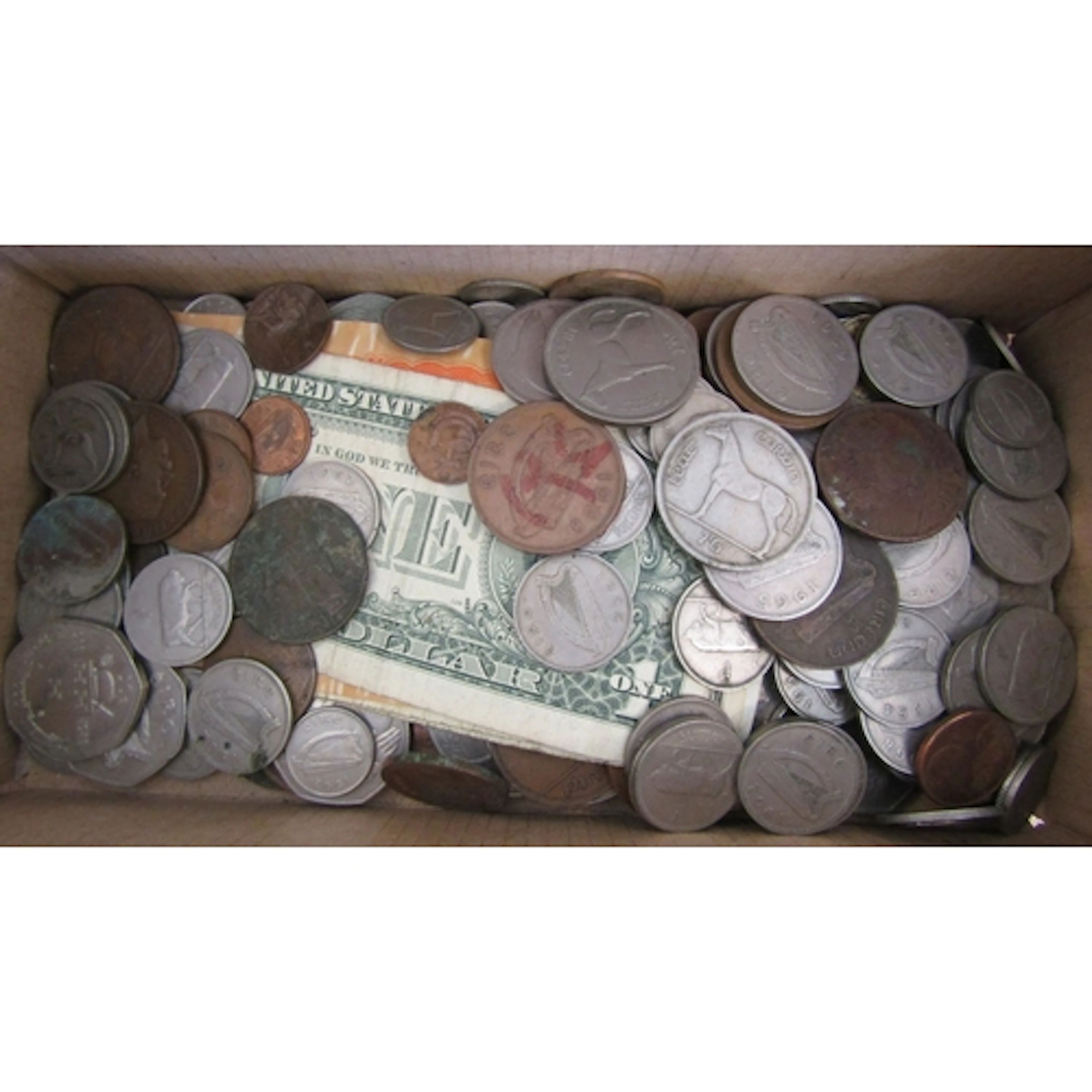 Various Coins and Notes Irish Interest and Others Quantity a...