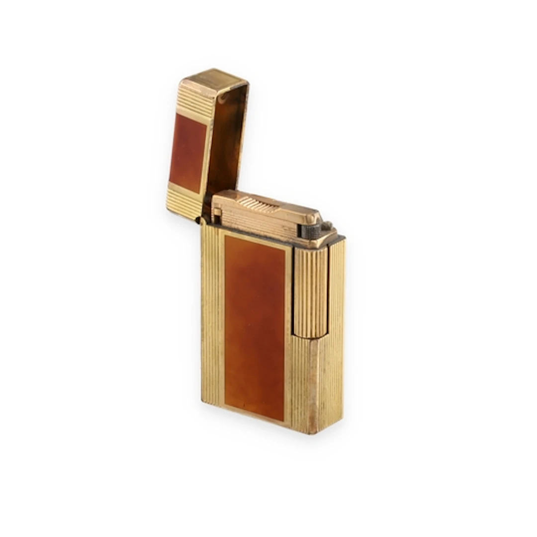 A VINTAGE GOLD PLATED ST DUPONT LIGHTER, CHINESE LAQUE DE CH...