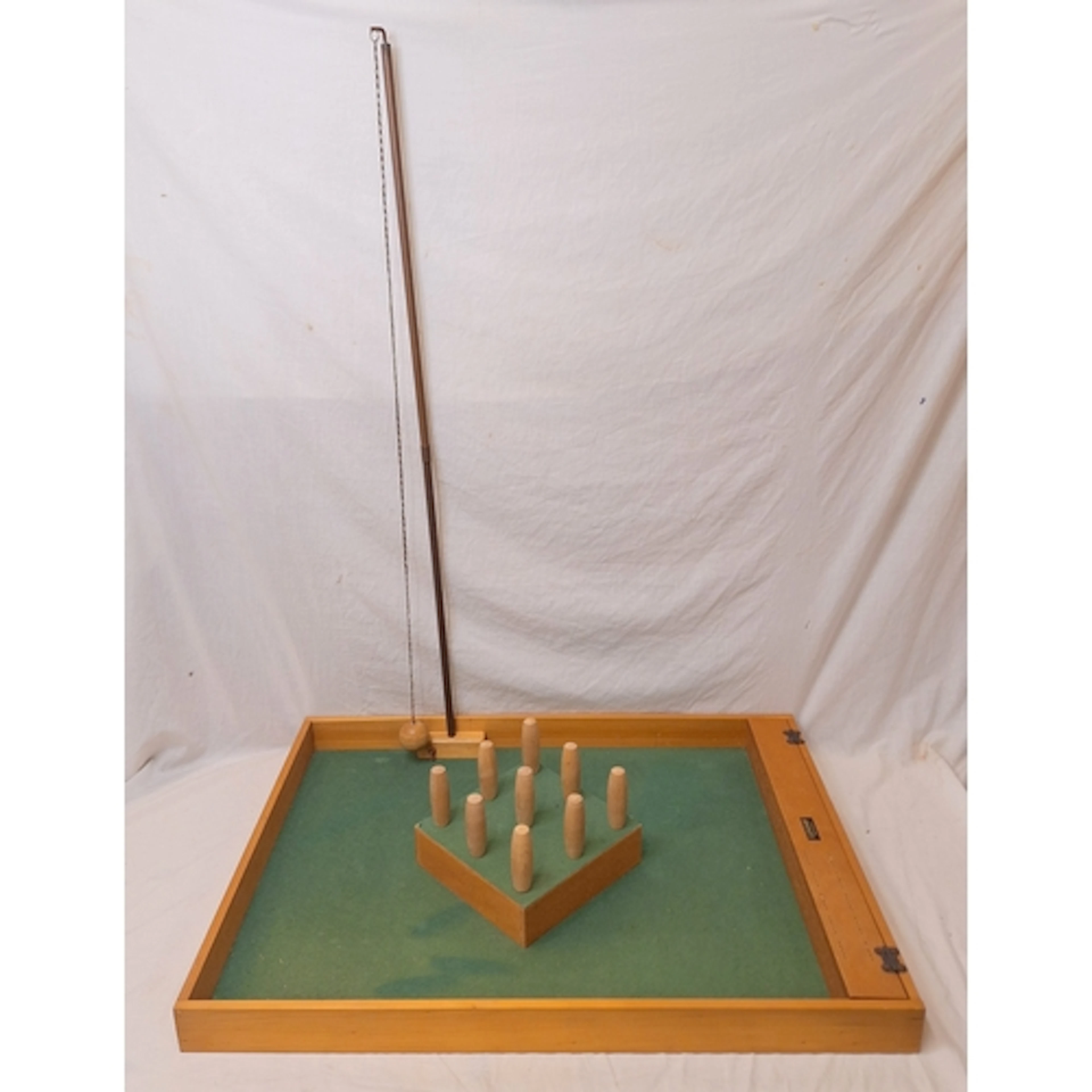 Vintage Lindop Made in England Skittle Board Game approx. 84...