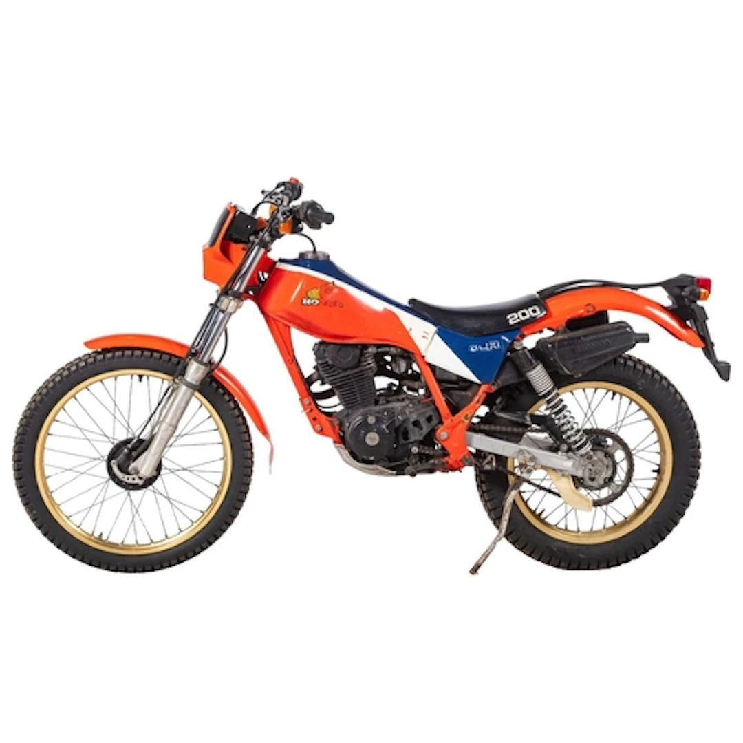 Honda TLR200, 1984, 7480km red, white and blue