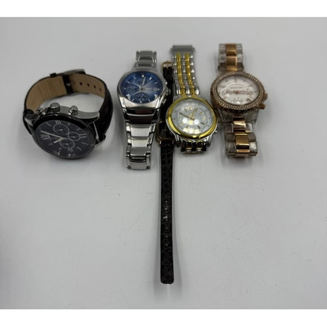 A selection of fashion watches to include Micheal Kors, Accu...