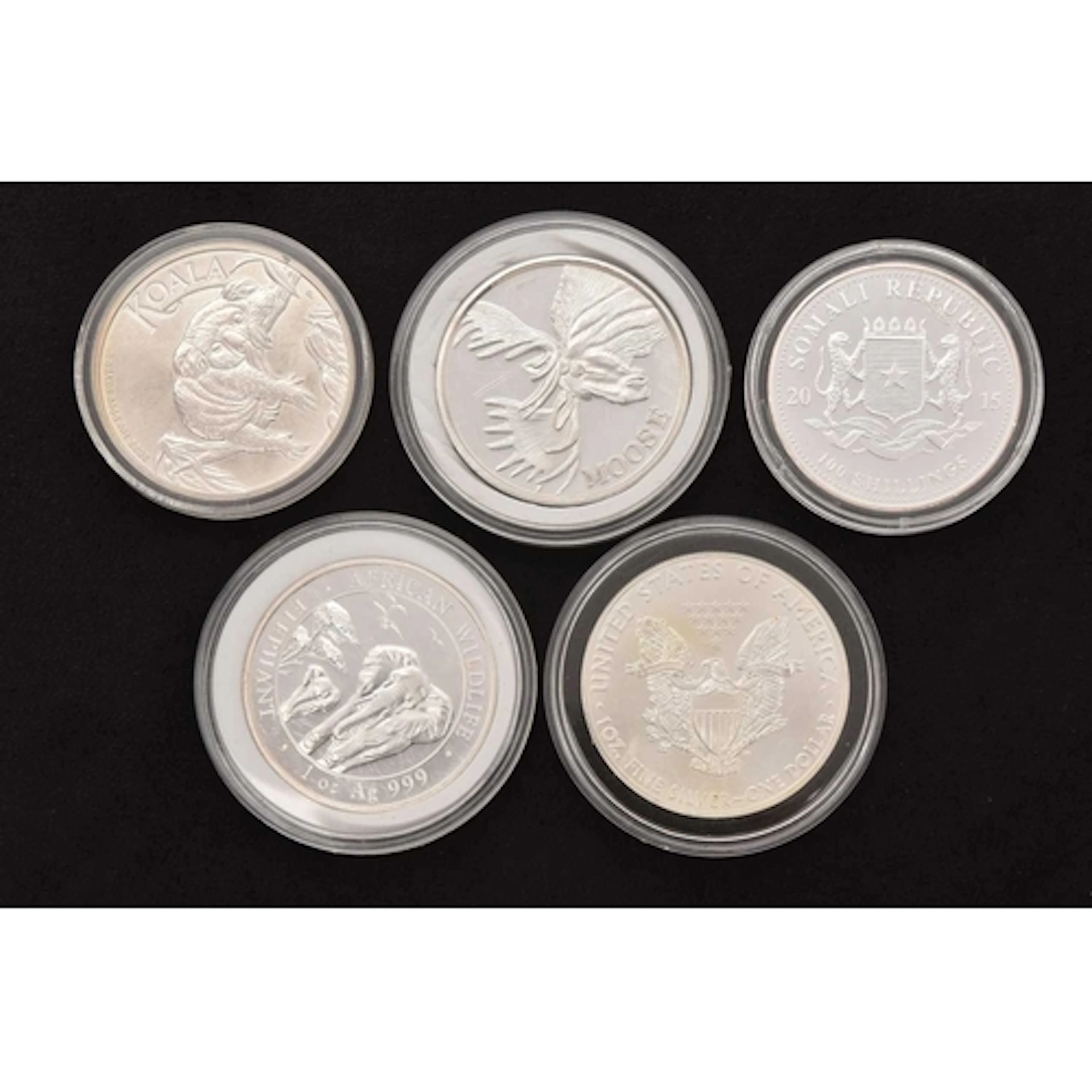 5 x Crown size coins. A QE11 2022 Australia 1 Dollar, a USA ...