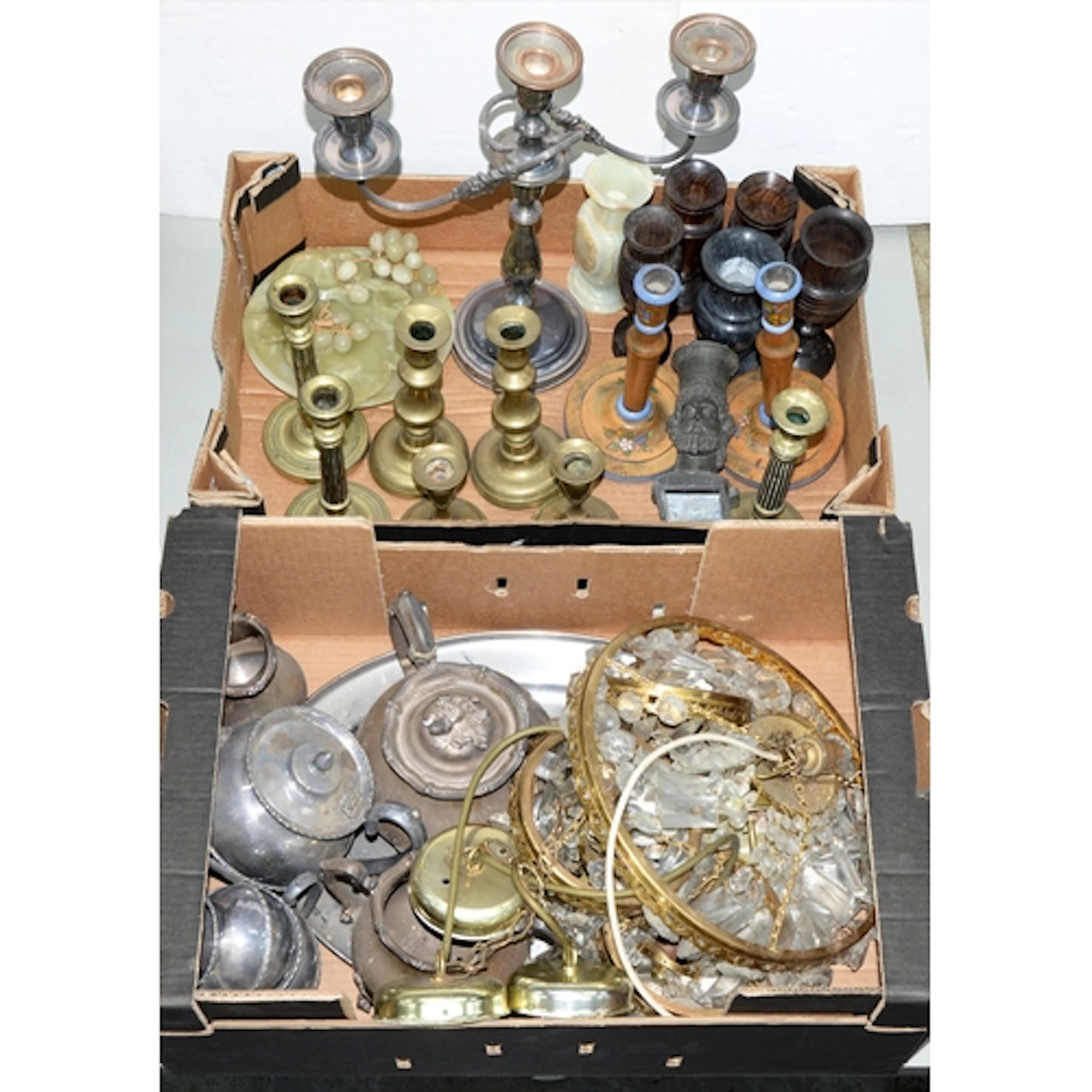 Miscellaneous Victorian and later plated and other metalware...