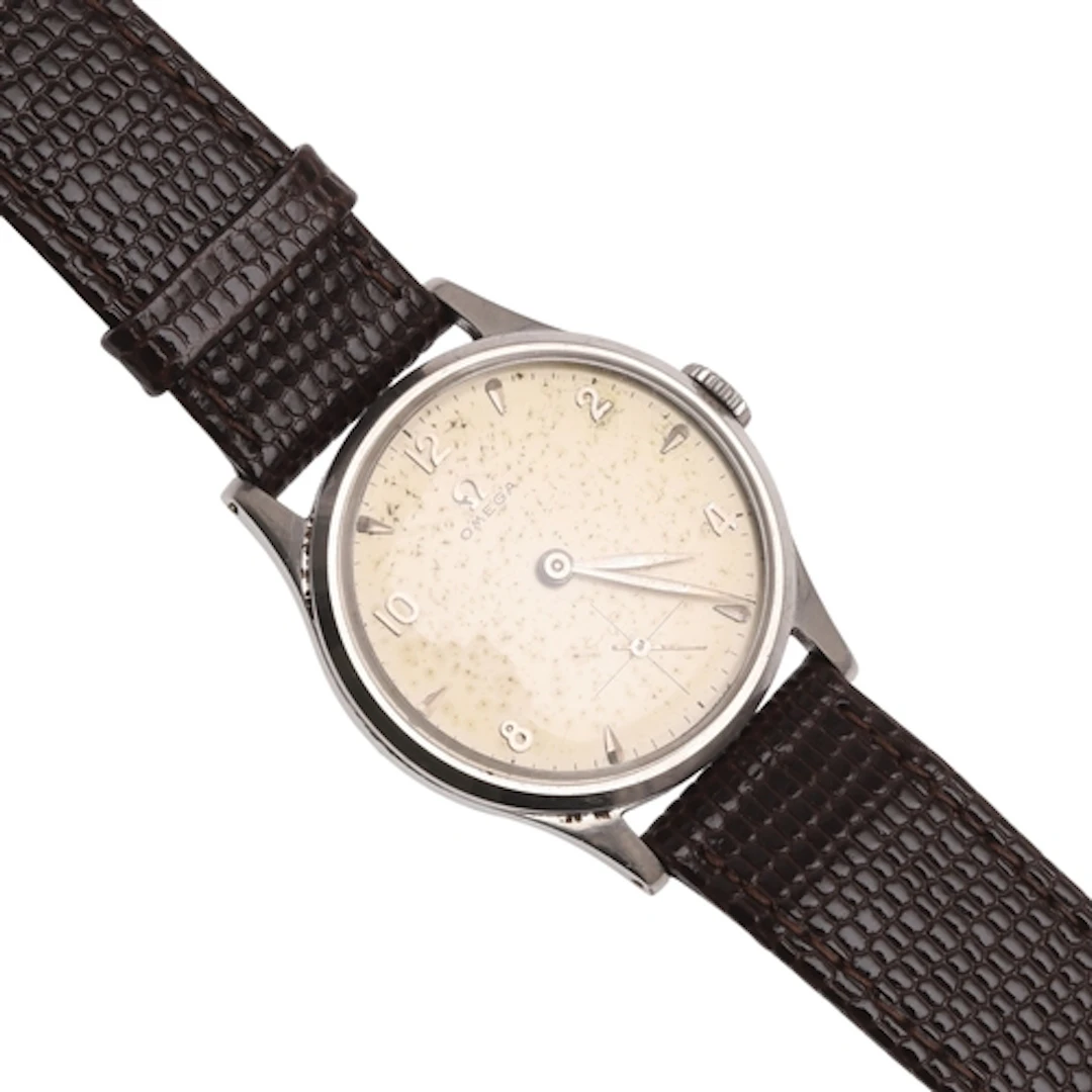 A GENTLEMAN'S STAINLESS STEEL WRISTWATCH BY OMEGA. the signe...