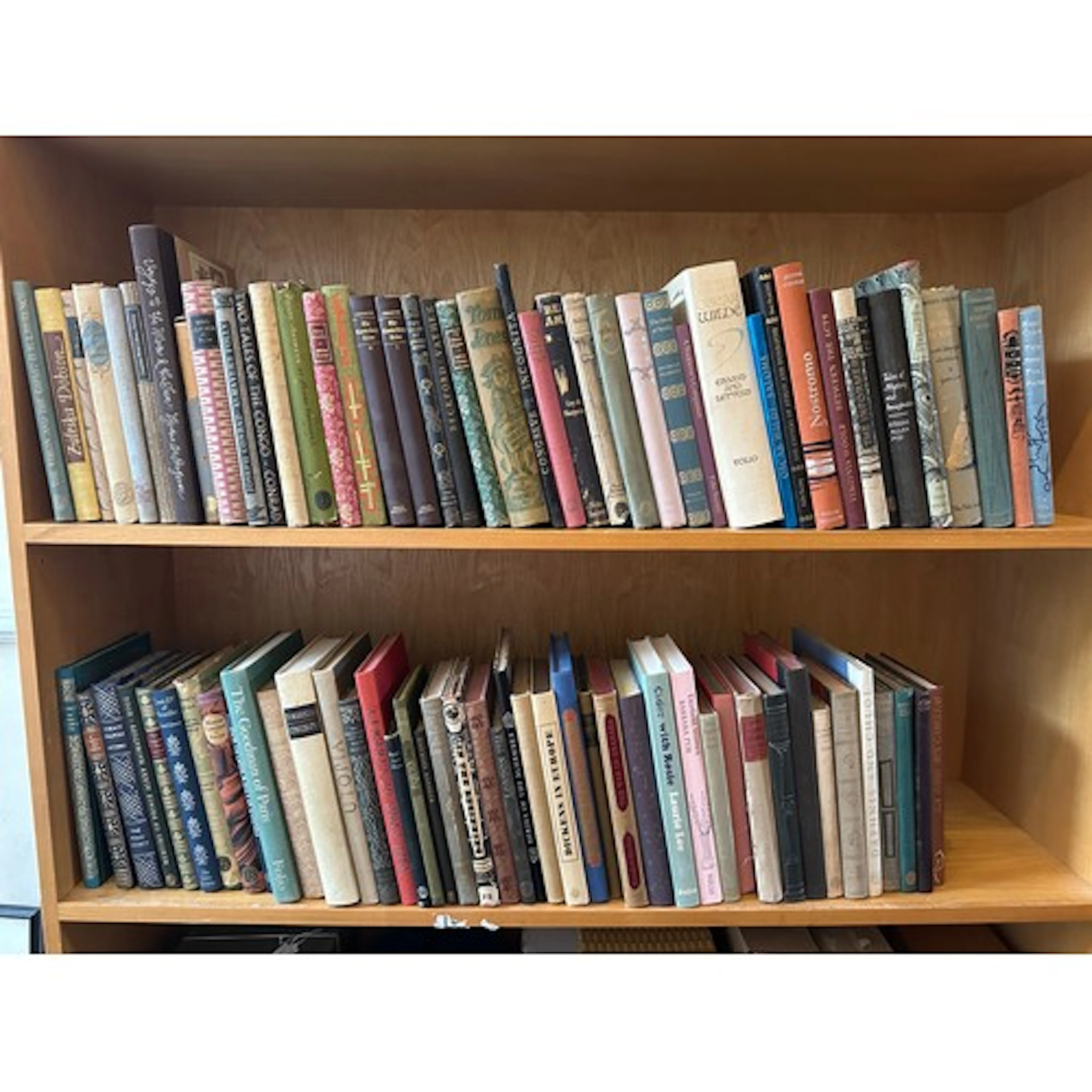 Folio Society: A collection of 85 Folio books to include D.H...