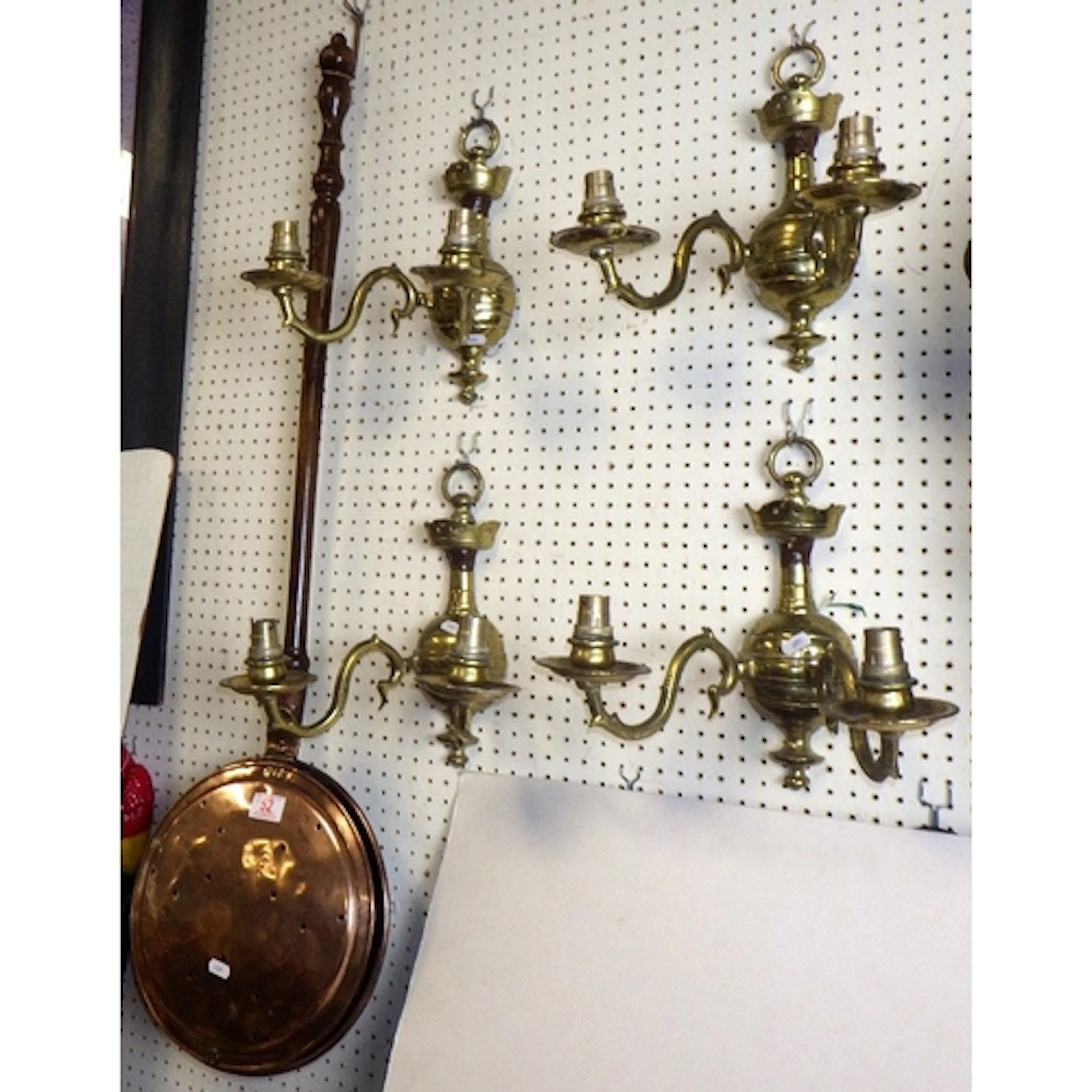 A set of four brass wall lights and a 19thC bed warmer (5)