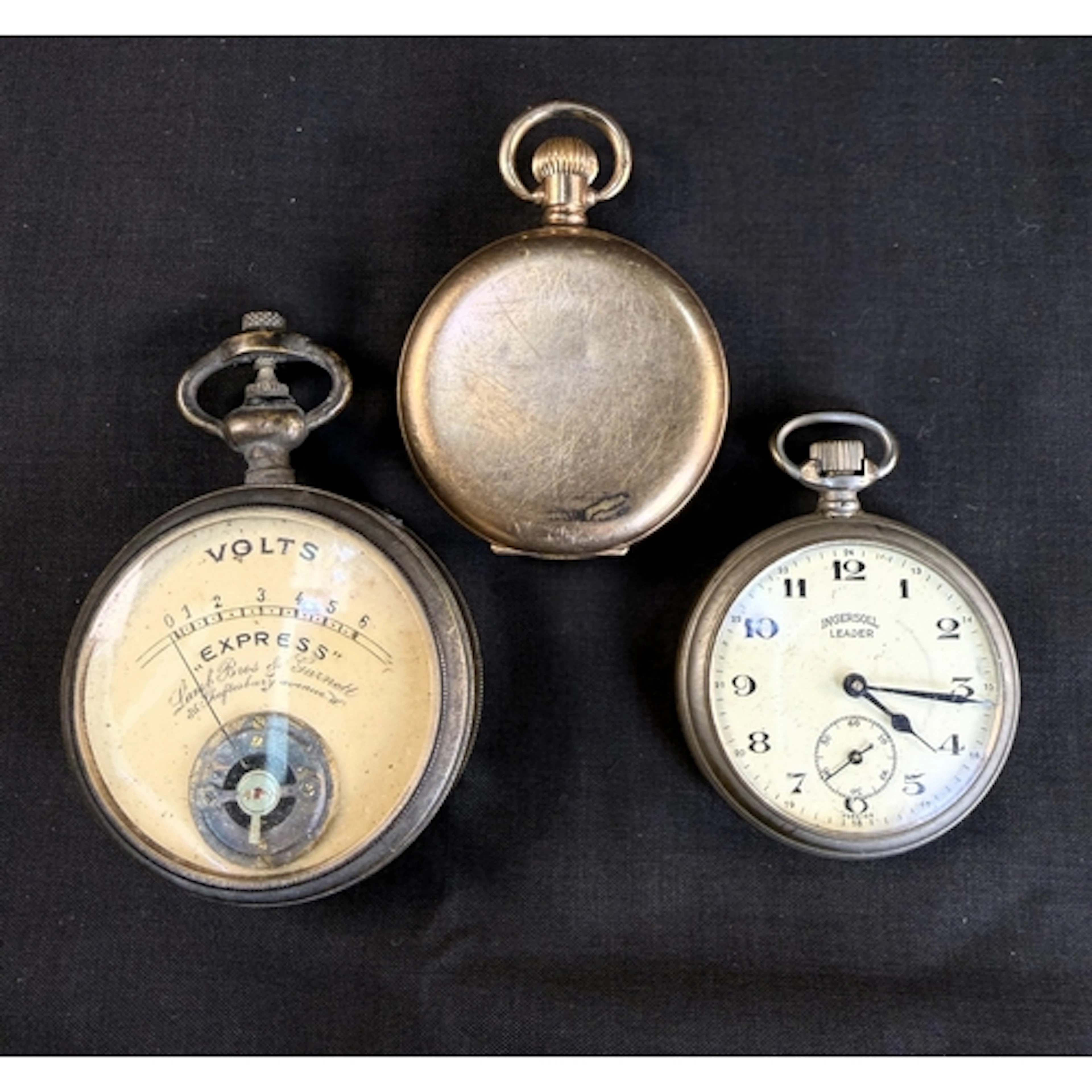 A gold plated, keyless hunter pocket watch (not working)' a ...