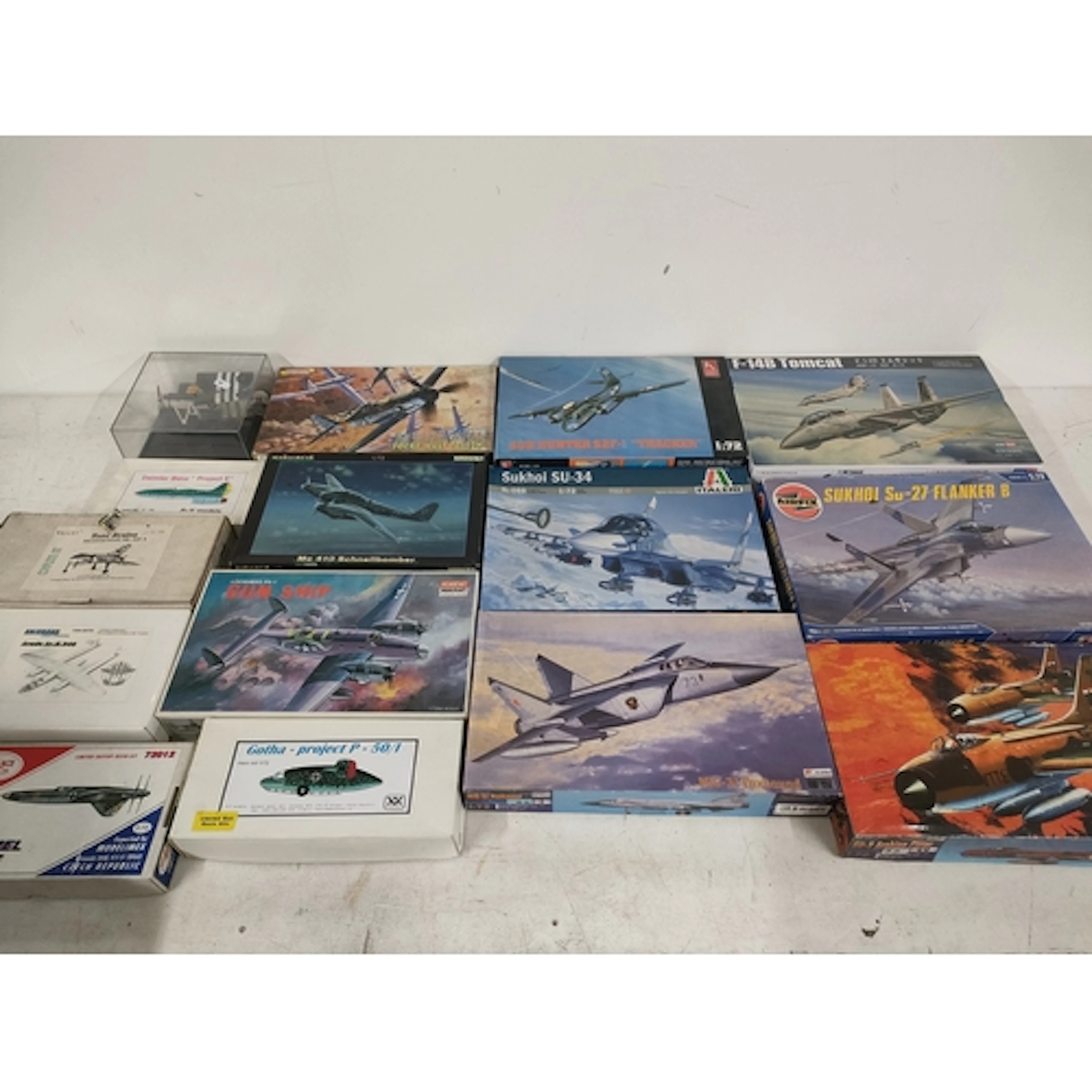 Fifteen model building kits for military aircrafts to inclu...