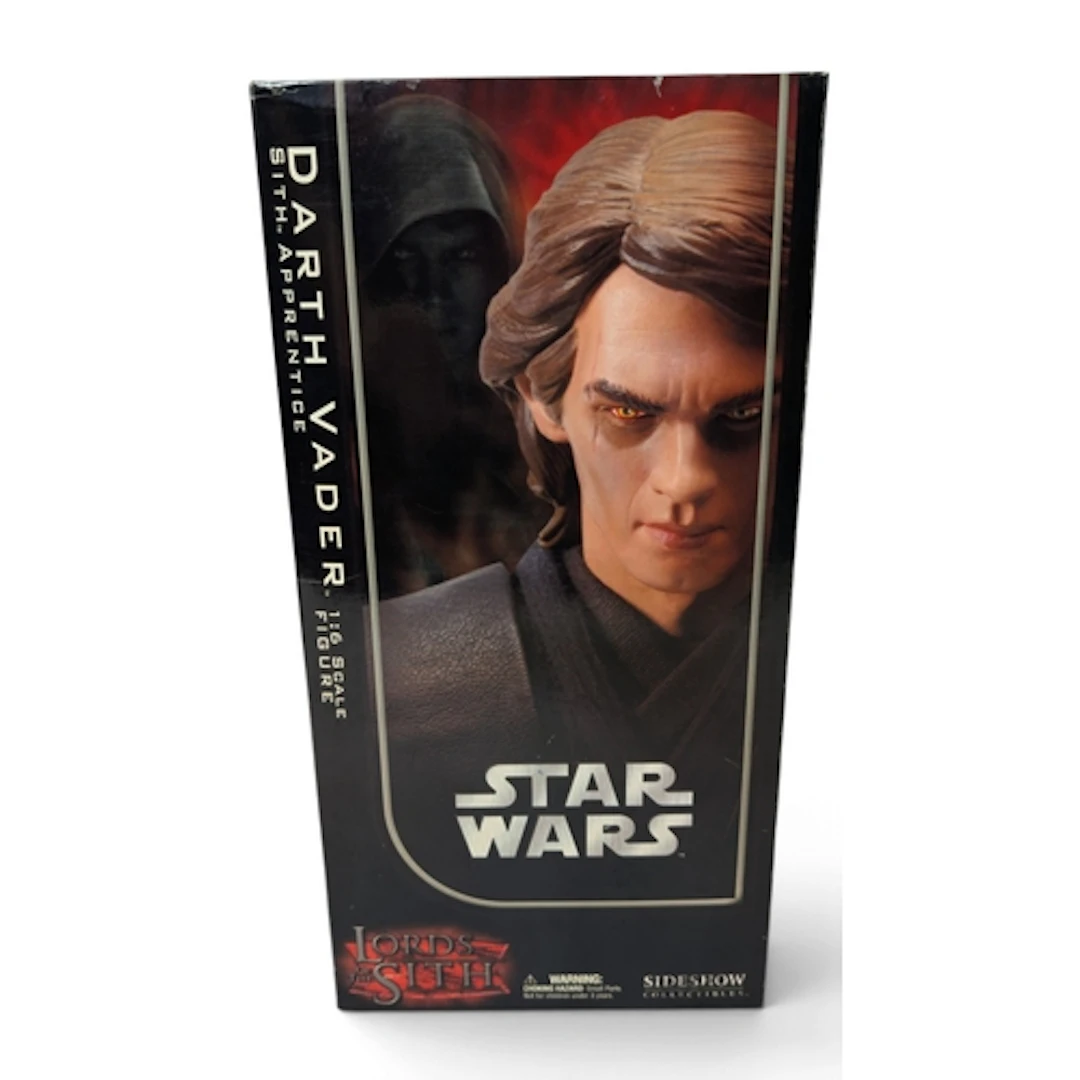 Sideshow Collectibles 1:6 scale Darth Vader Sith Apprentice ...
