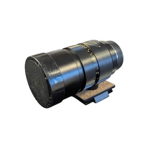 Leica, Germany - A vintage Leitz Wetzlar Elmarit-R 180mm F2....