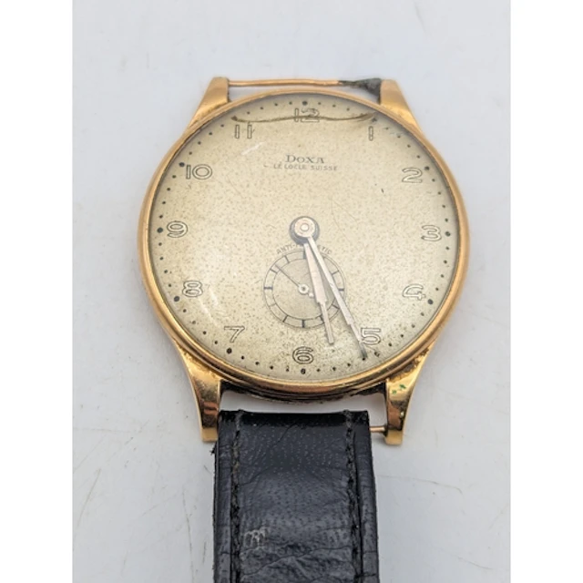 An 18ct yellow gold Doxa Anti-Magnetique gents wrist watch A...