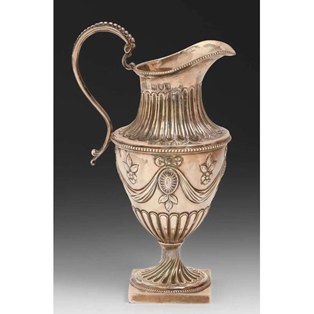 A Victorian silver cream jug, in neoclassical style, 16.5cm ...