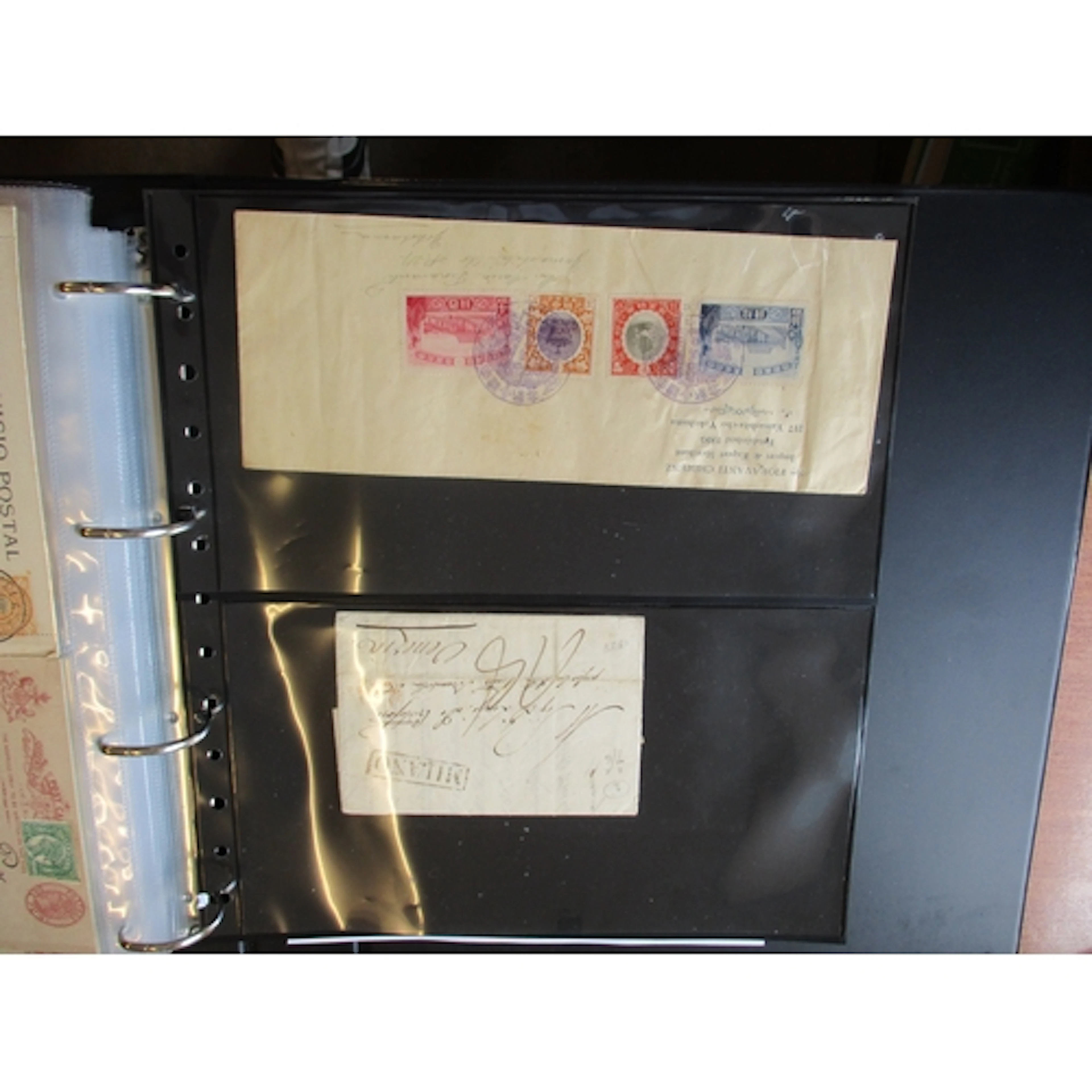 World postal history. Fascinating collection in a ring binde...