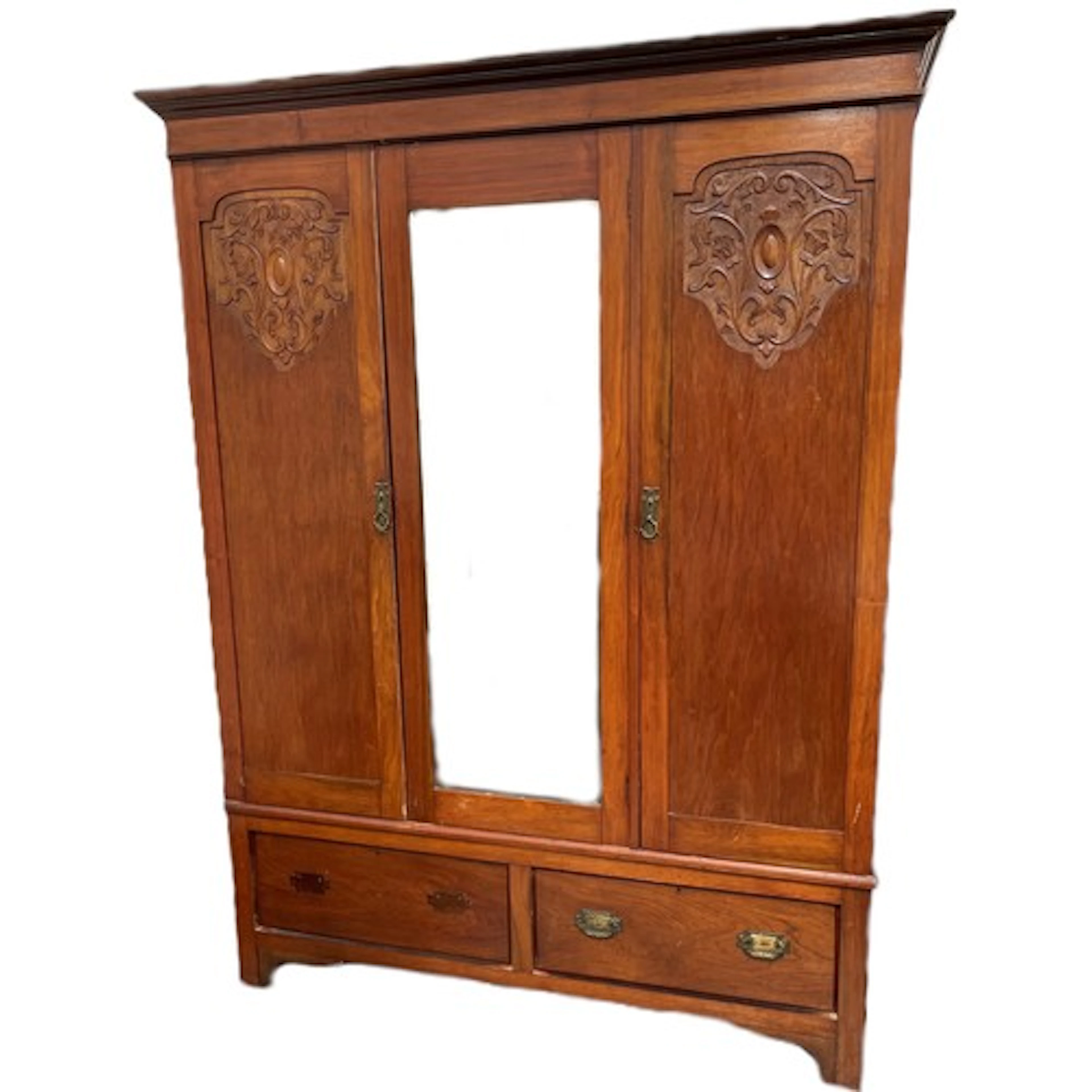 VICTORIAN/EDWARDIAN MAHOGANY TRIPLE DOOR WARDROBE the two ou...