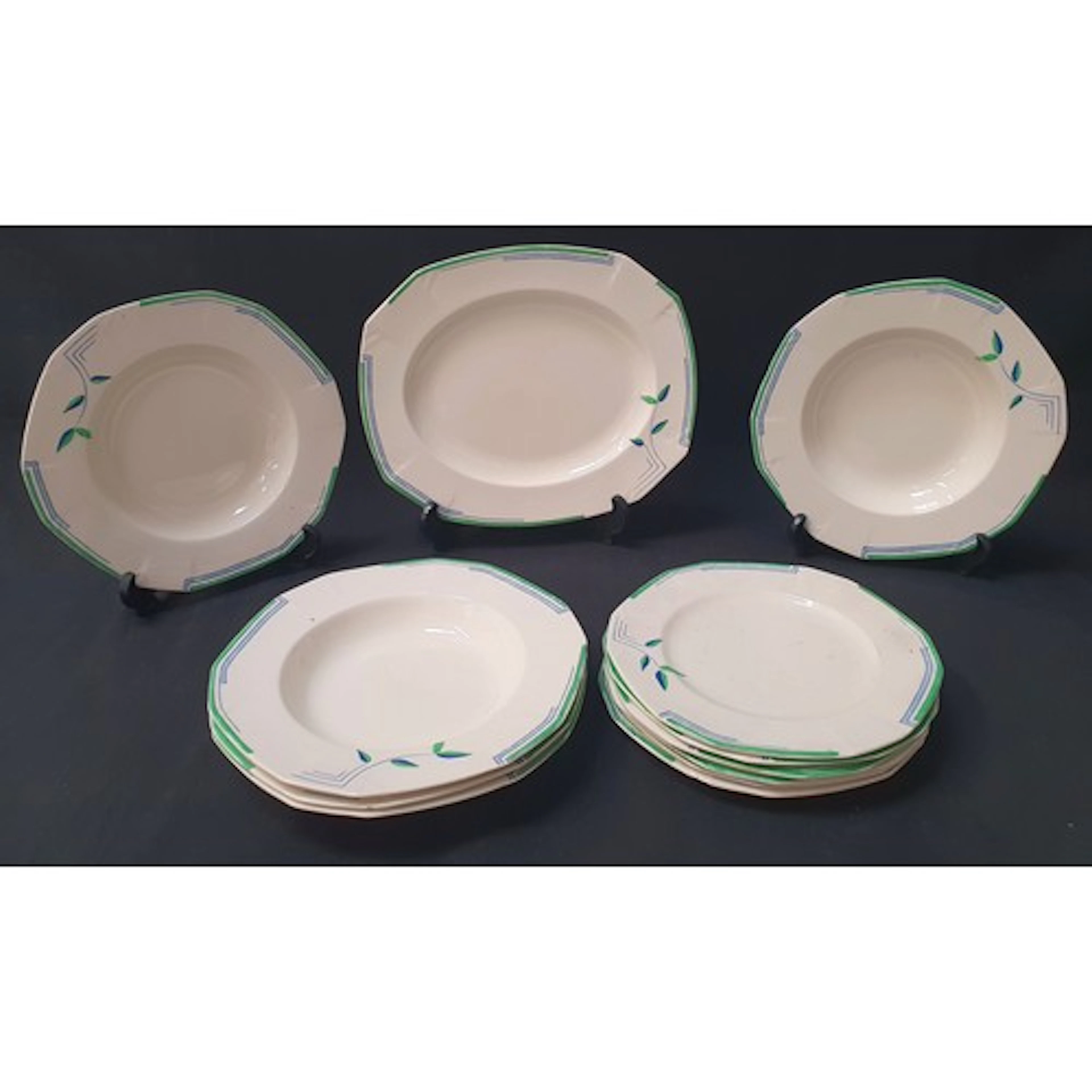 SELECTION OF ALFRED MEAKIN DINNER WARES comprising six soup ...