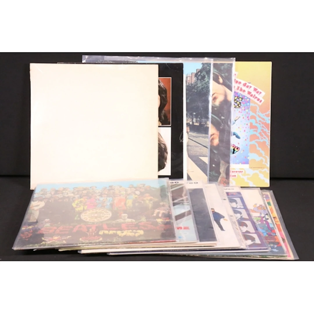 Vinyl - 15 The Beatles stereo LP’s spanning their career mai...