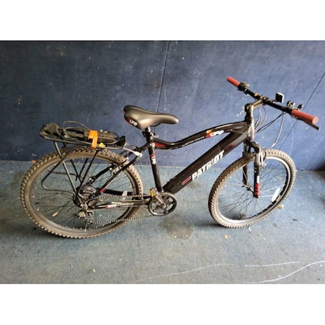 AN E LIFE PATRIOT ELECTRIC POWER ASSISTED MOUNTAIN BIKE with...