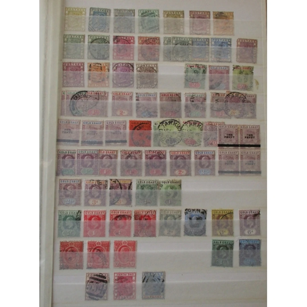 BC QV-QEII M/U, coln in 2 stock books incl Australian States...