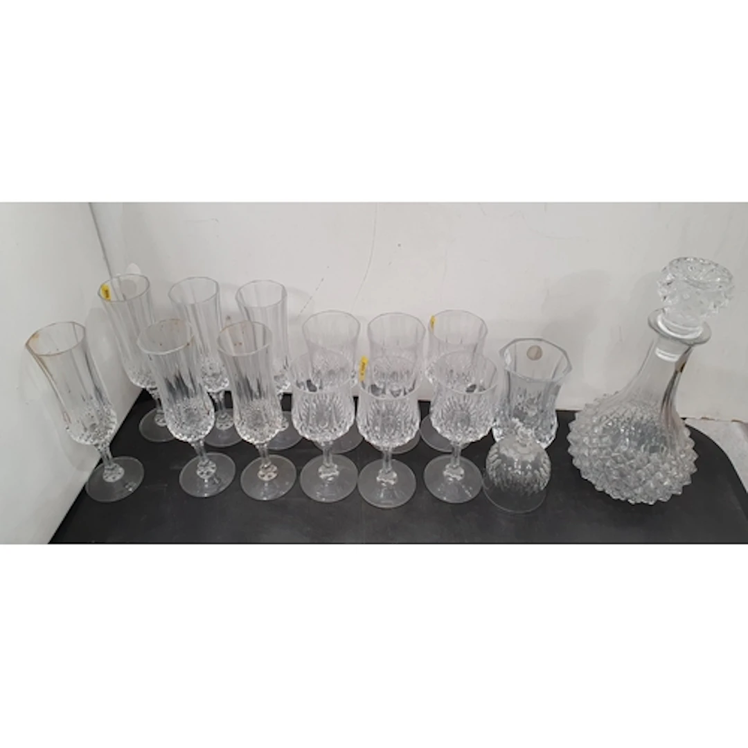 A quantity of Glassware to include Champagne Flutes, Wine Gl...