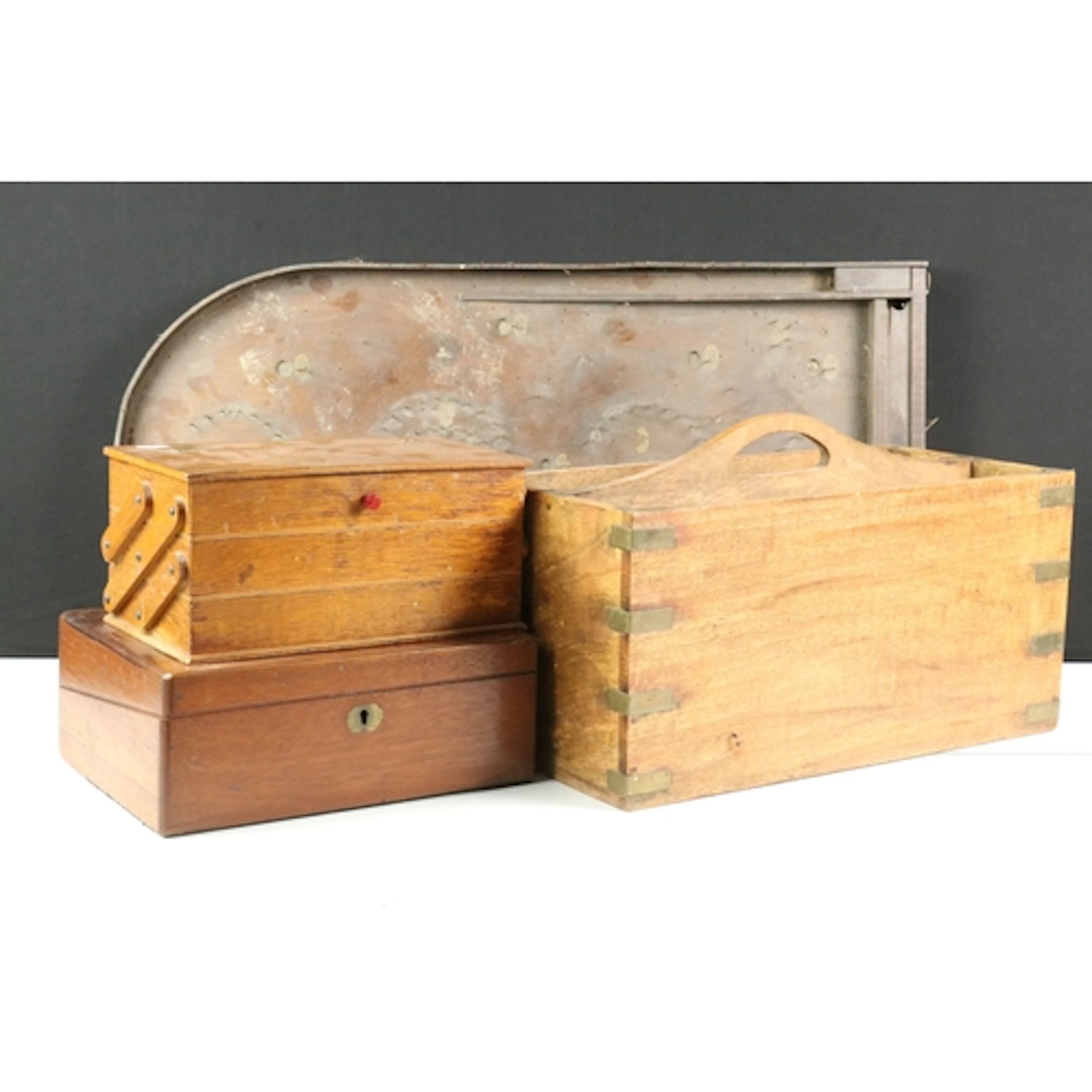 Quantity of mixed items to include 2 x wooden boxes includin...