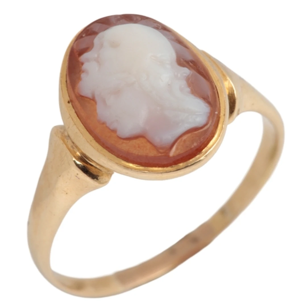 A hardstone cameo ring, late 19th/ early 20th century, set w...