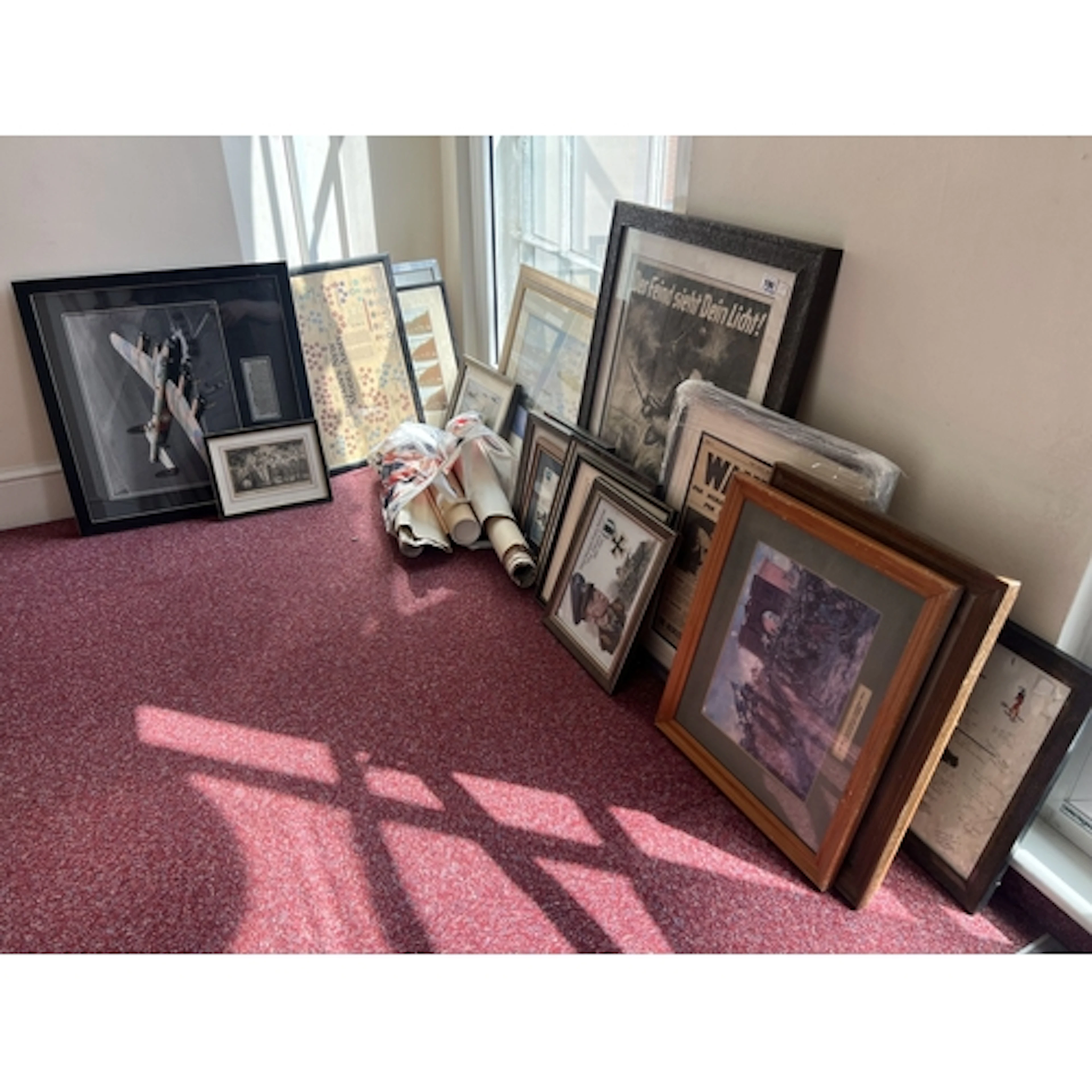 A COLLECTION OF FRAMED AND UN-FRAMED PICTURES AND POSTERS OF...