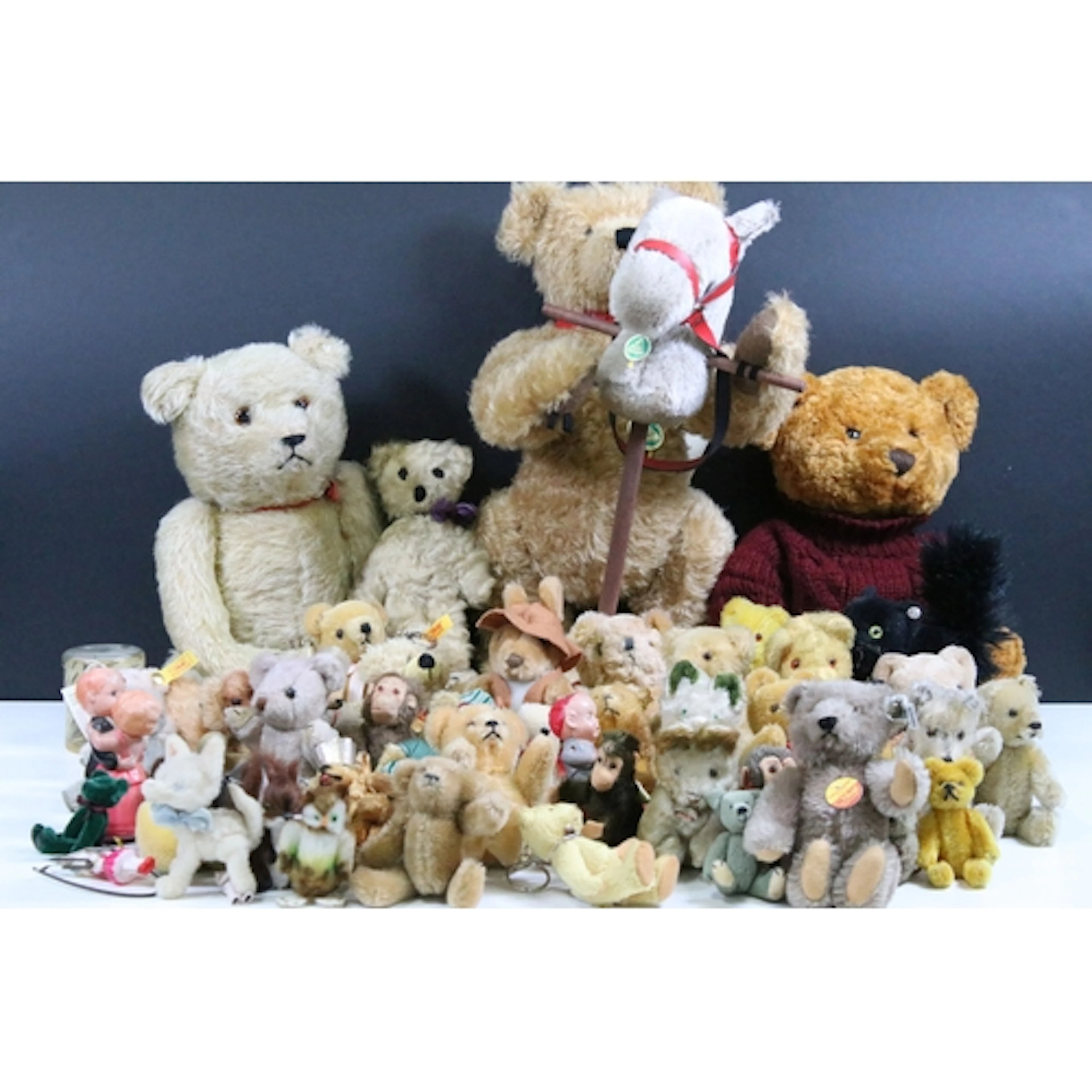 Collection of teddy bears and animals to include Steiff, Her...