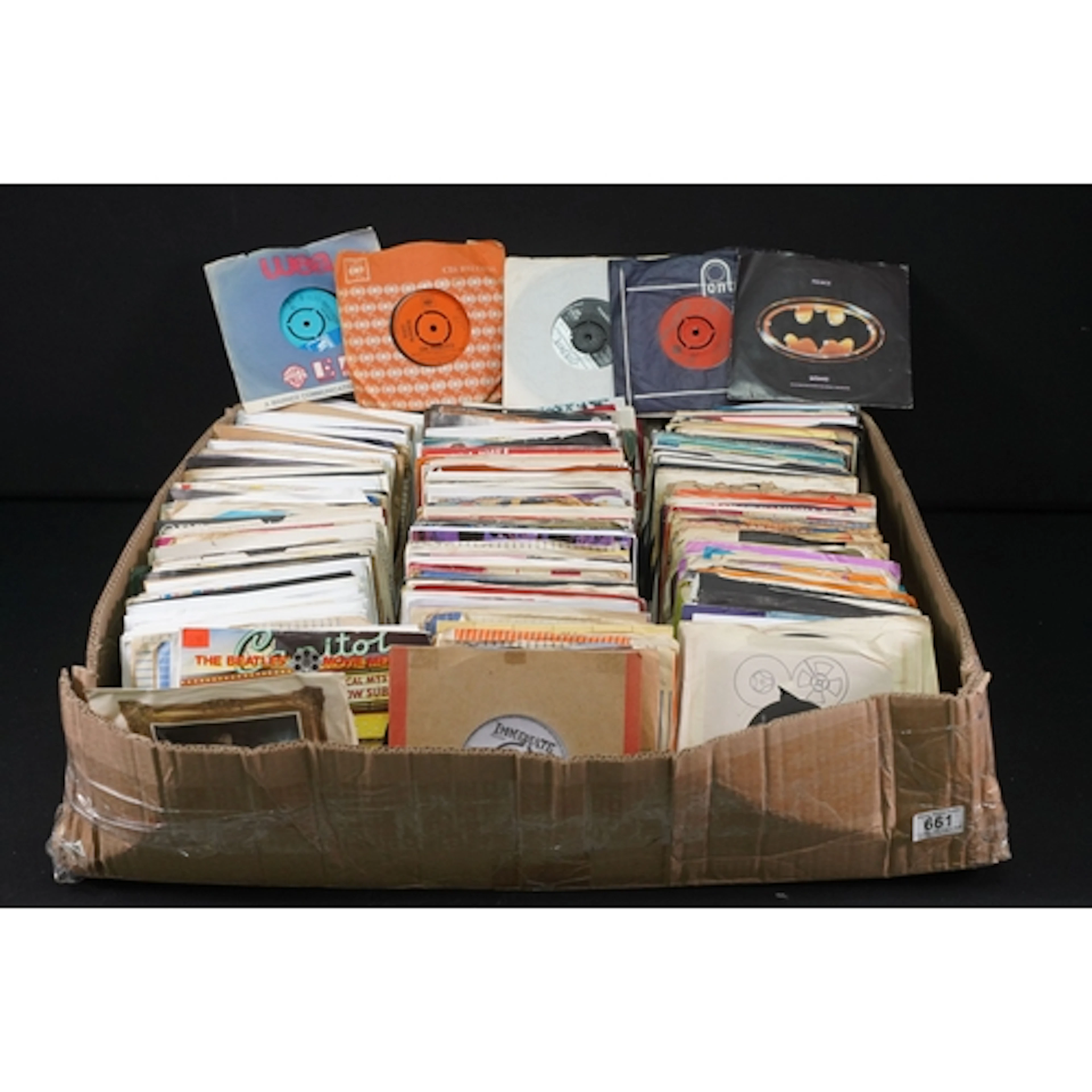 Vinyl - Over 600 Rock & Pop 7" singles featuring foreign pre...