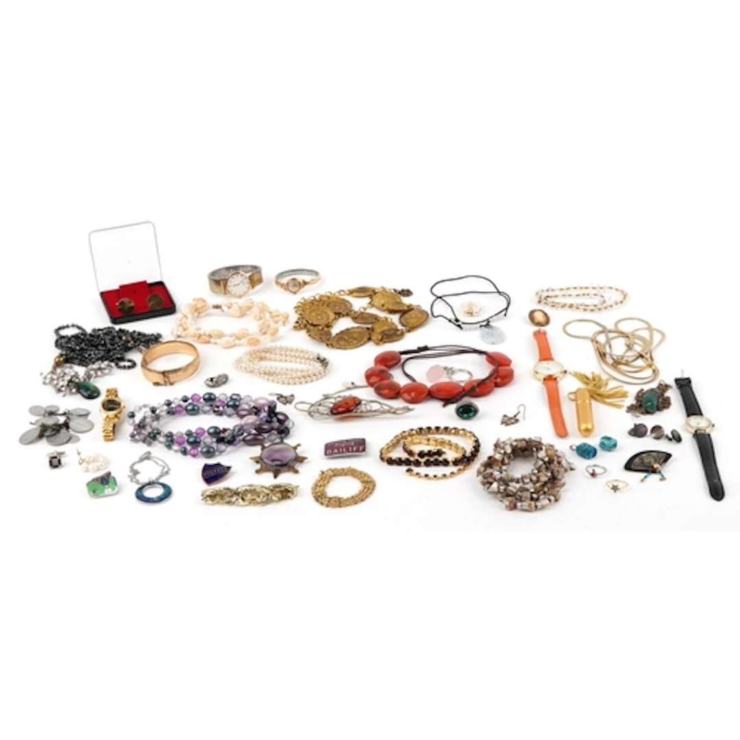 Vintage and later jewellery including 9ct gold metal core ba...