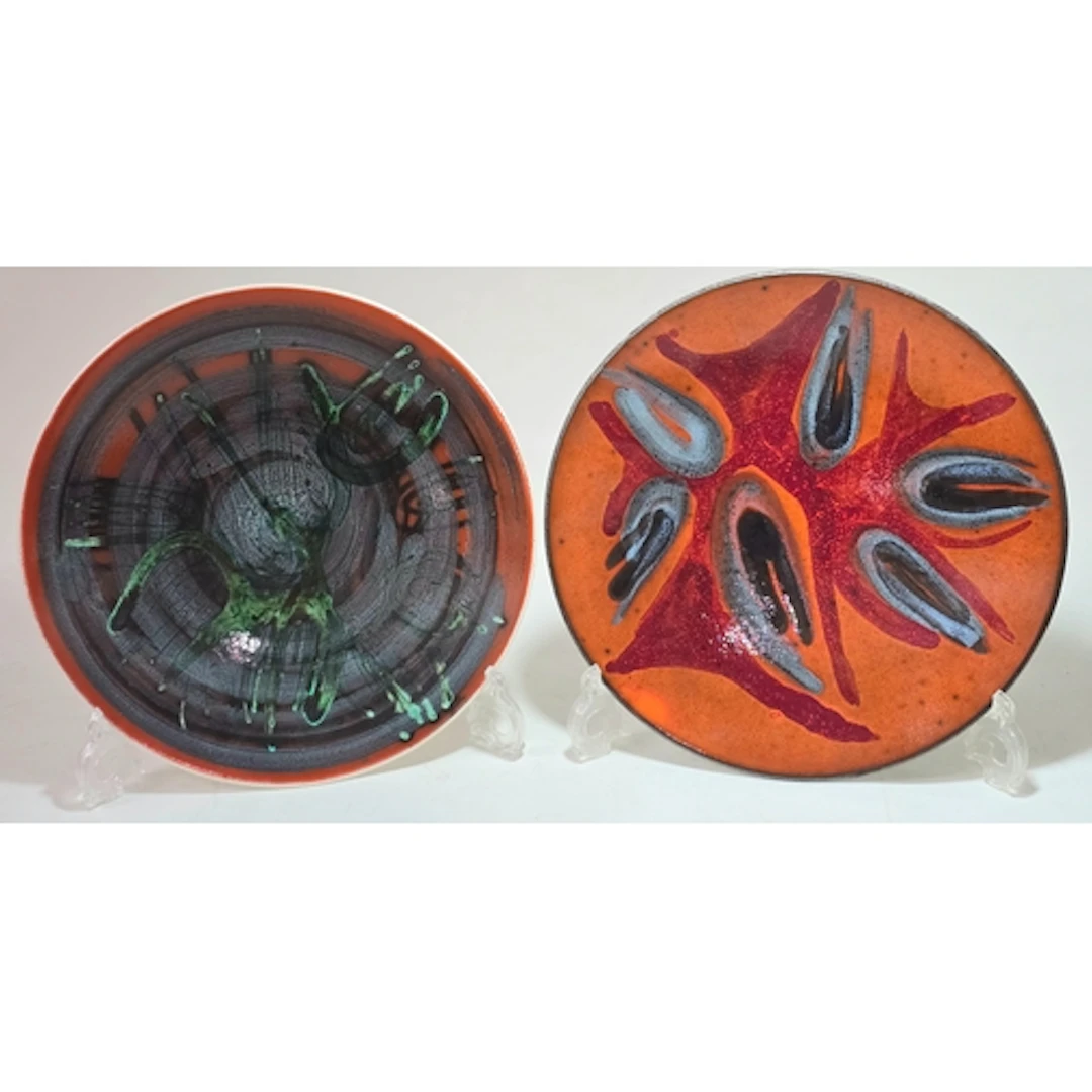 Poole Pottery Delphis 10" charger decorated by Betty Bantten...