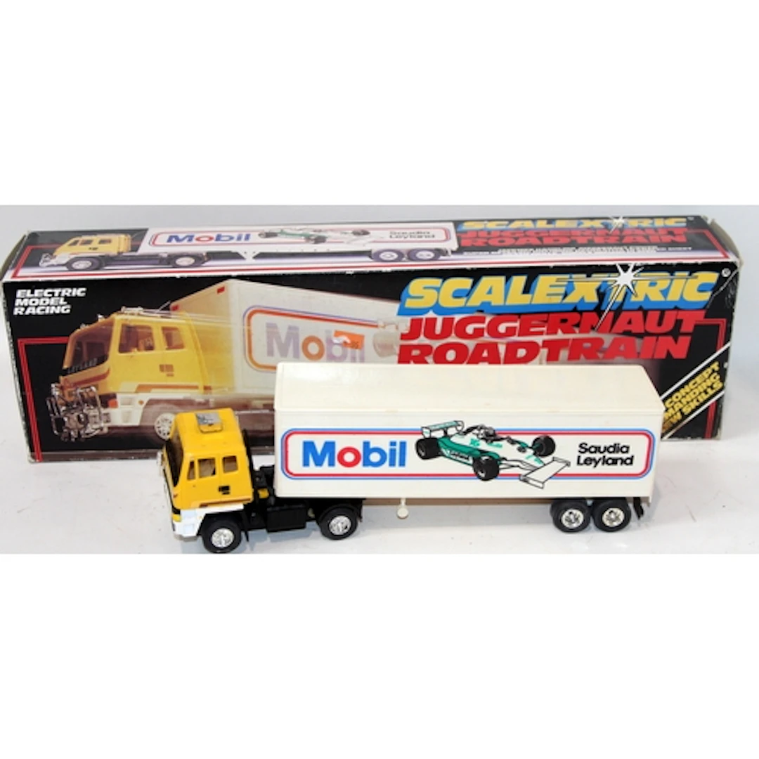 Vintage Scalextric: Juggernaut Roadtrain articulated lorry r...