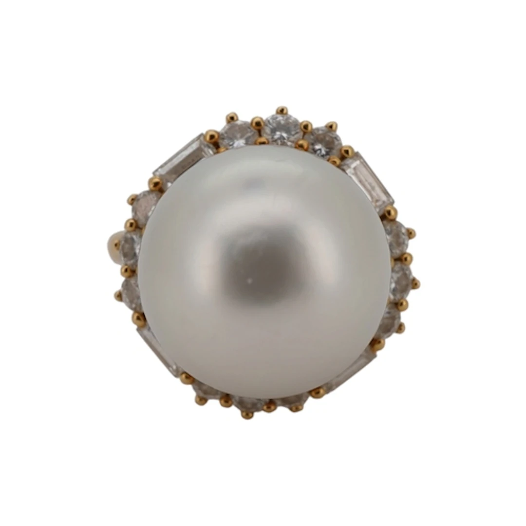 A cultured 'South Sea' pearl and diamond ring, centring on a...