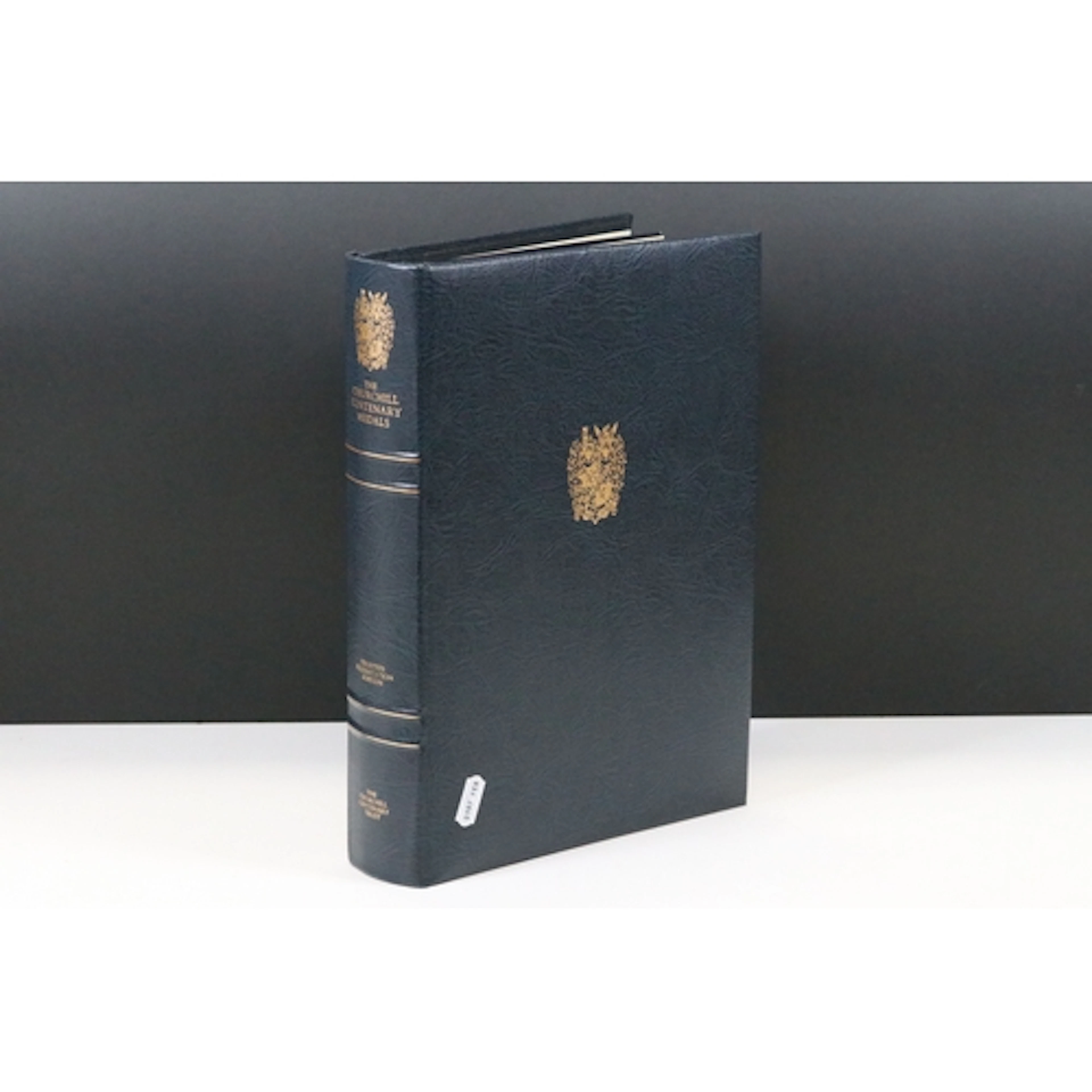 A Winston Churchill hallmarked sterling silver /Gilt Medal (...