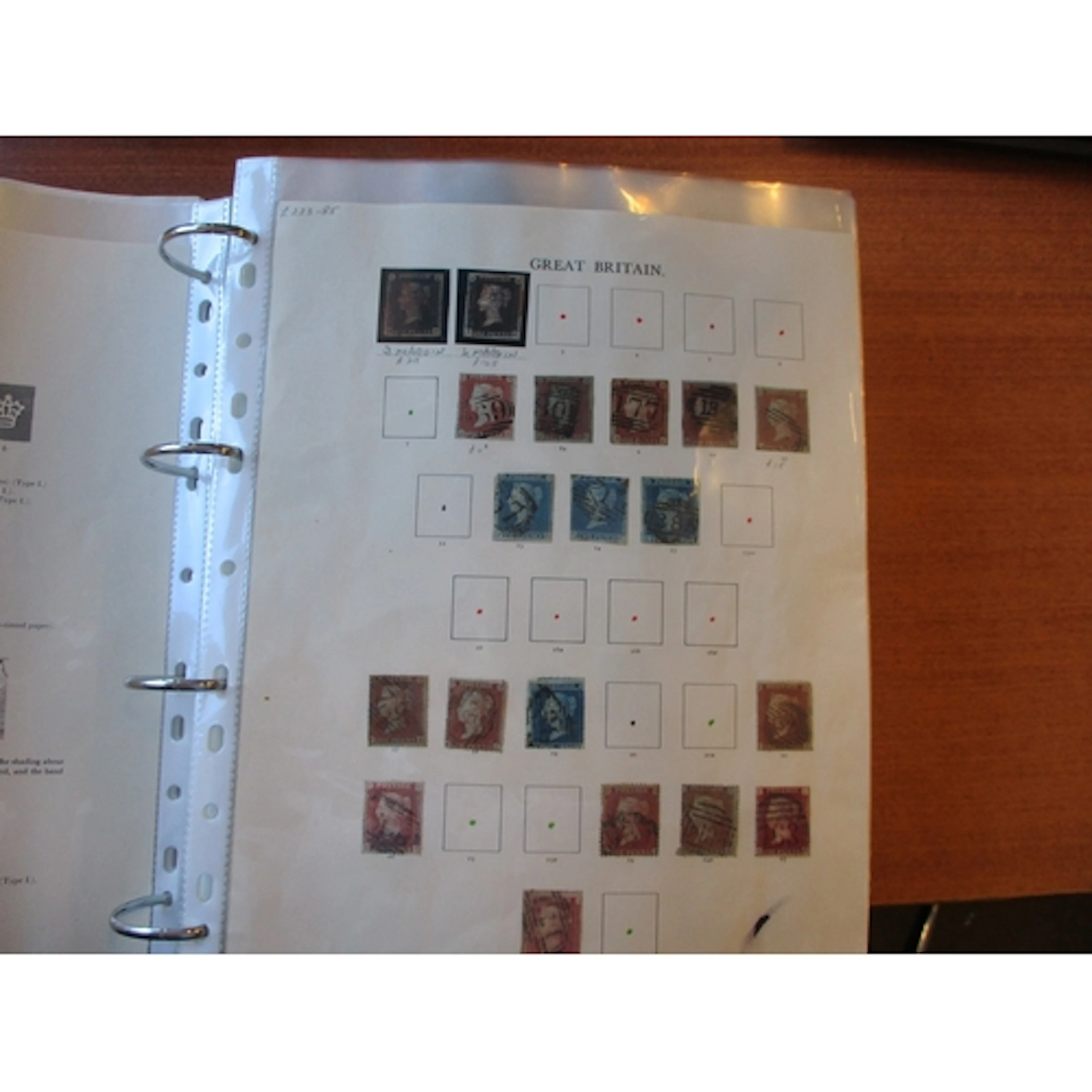 QV-QEII M/U collection in 1 ringbinder, incl 2 1840 1d black...