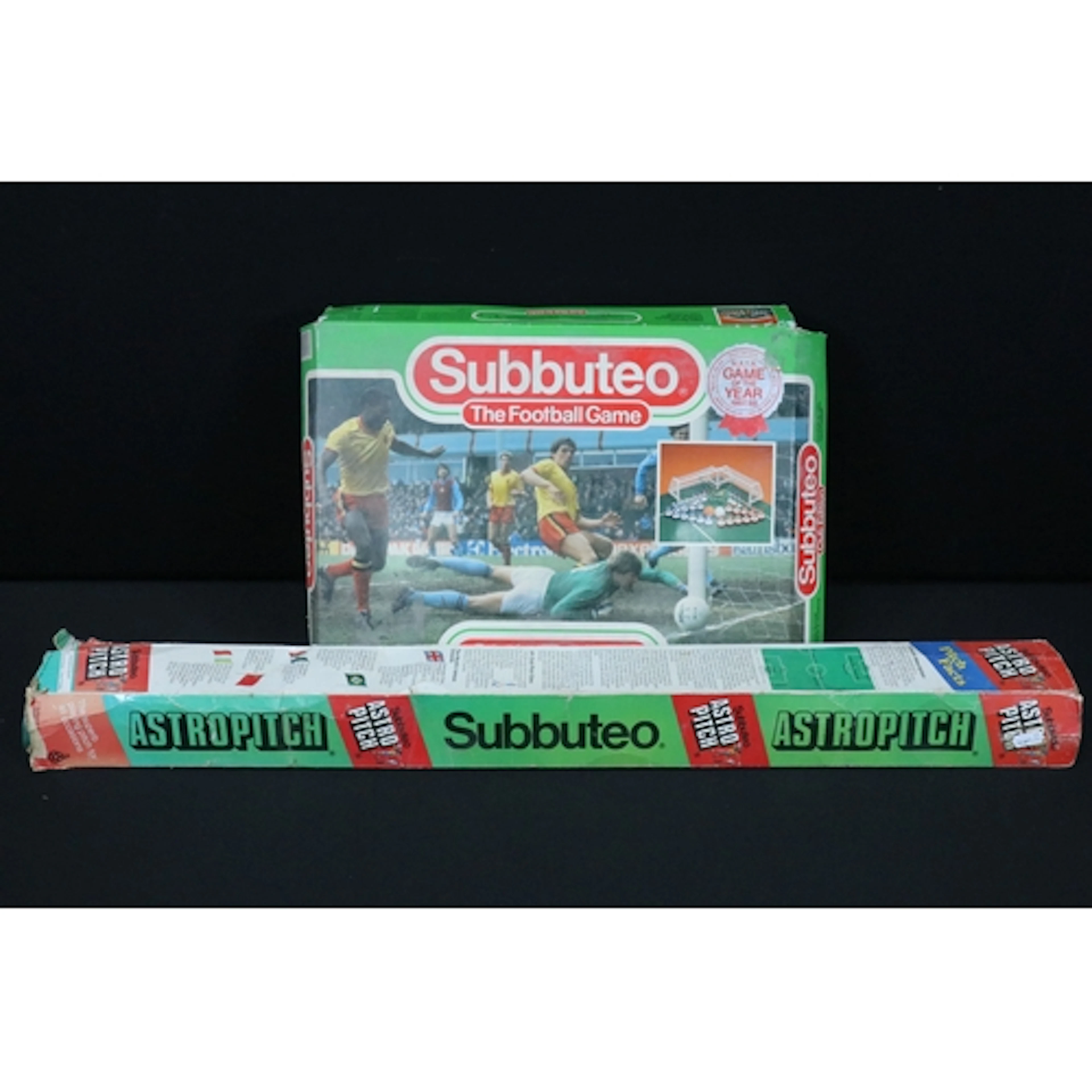 Subbuteo - Boxed Club Edition set containing red & blue team...